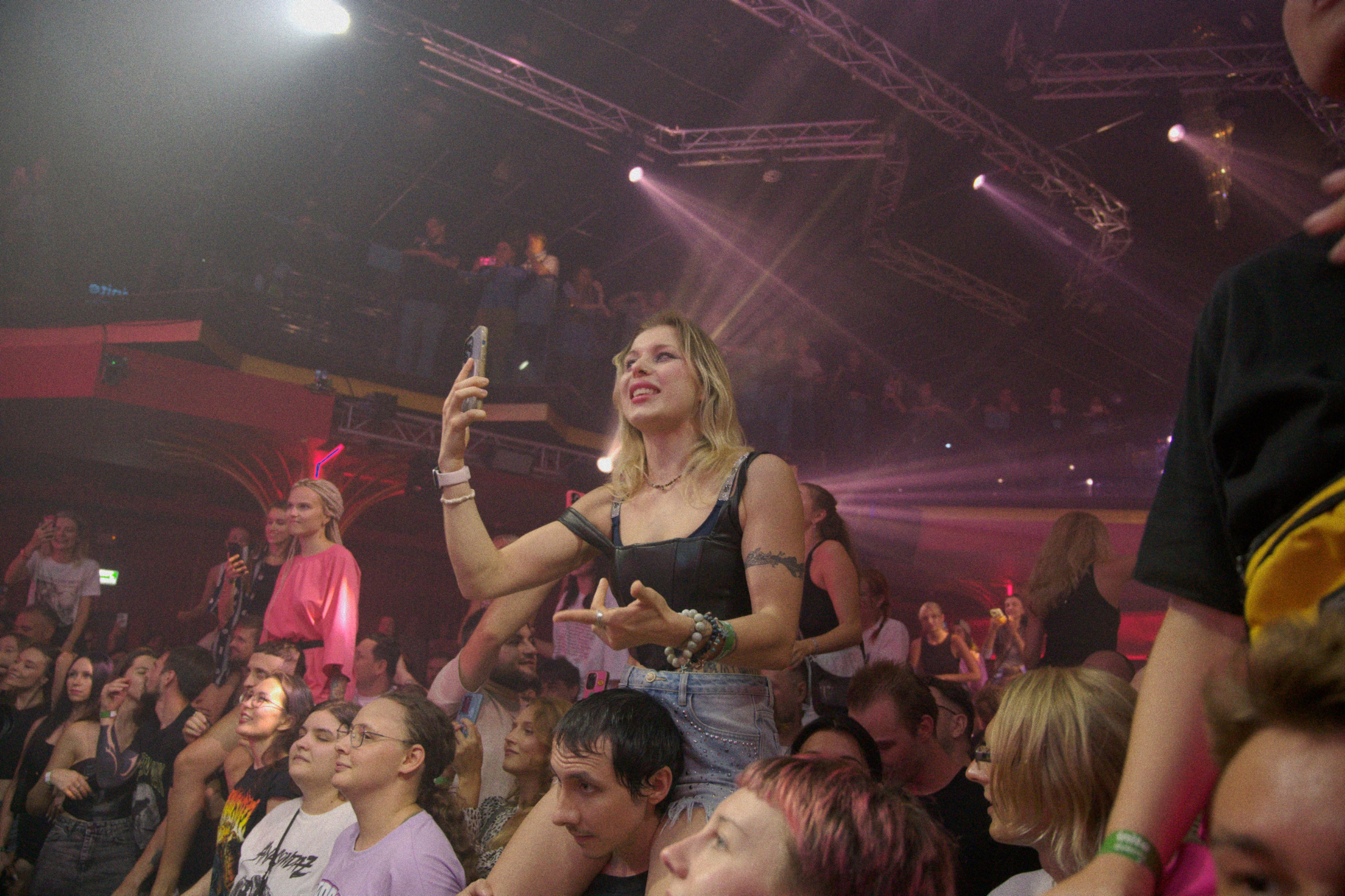 Anacondaz Phuket. Photo & Video production, in Bishkek, Kyrgyzstan