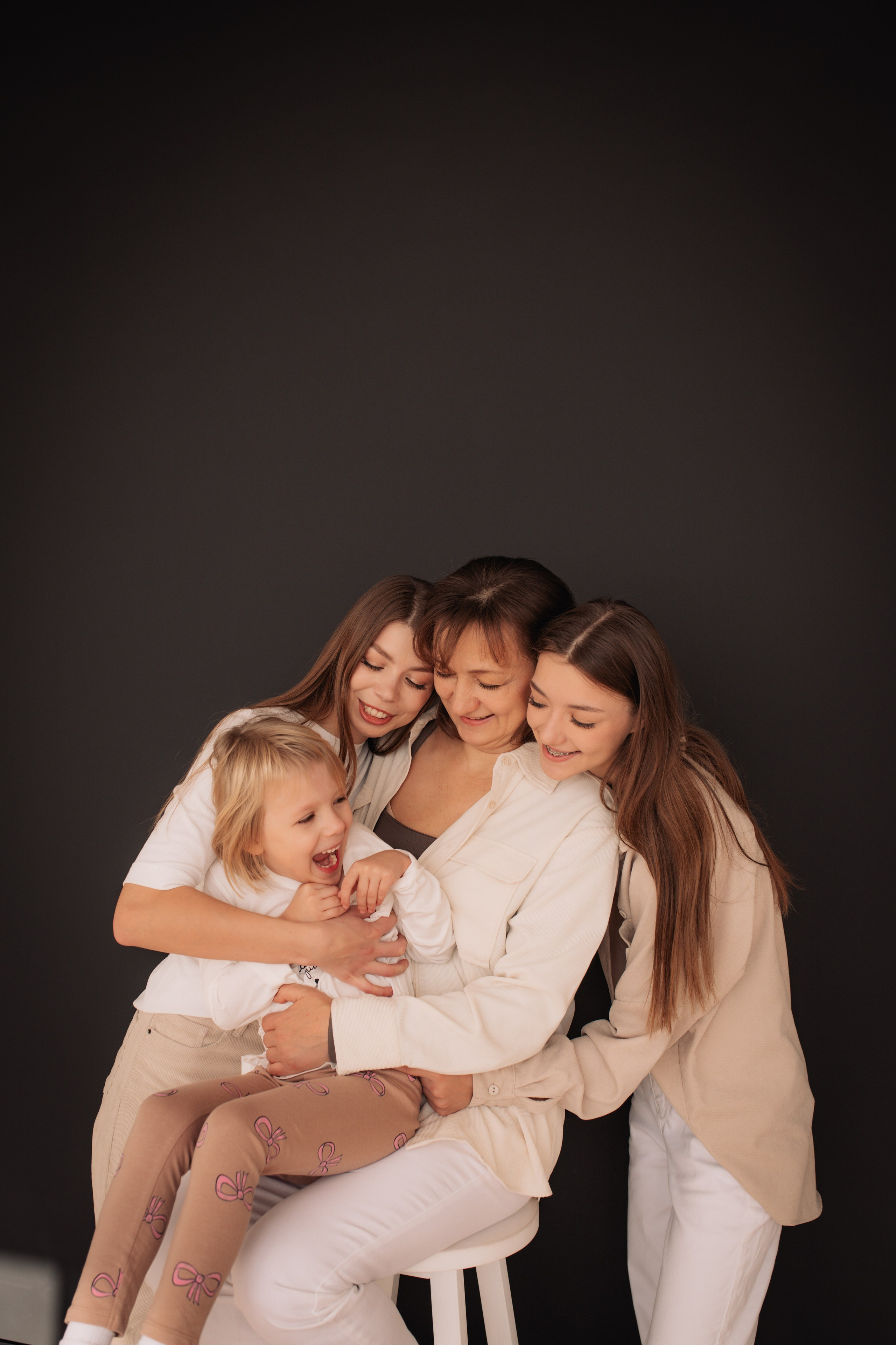 Красавицы девчоки