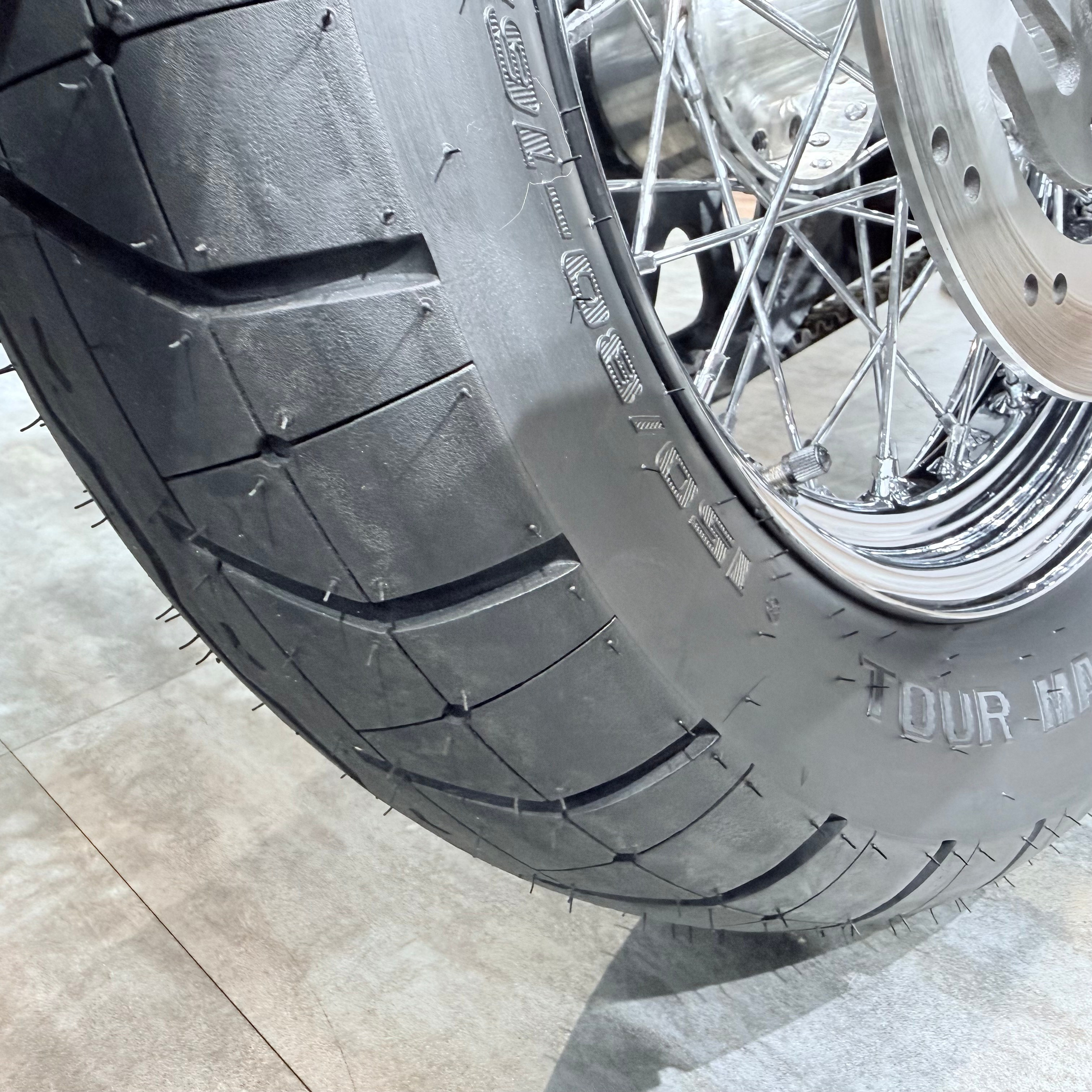 Купить Harley-Davidson 2018 Softail Deluхе 107 АВS (Softail/Dyna) — подробнее на сайте. Hello Davidson, Москва. Только хорошие мотоц