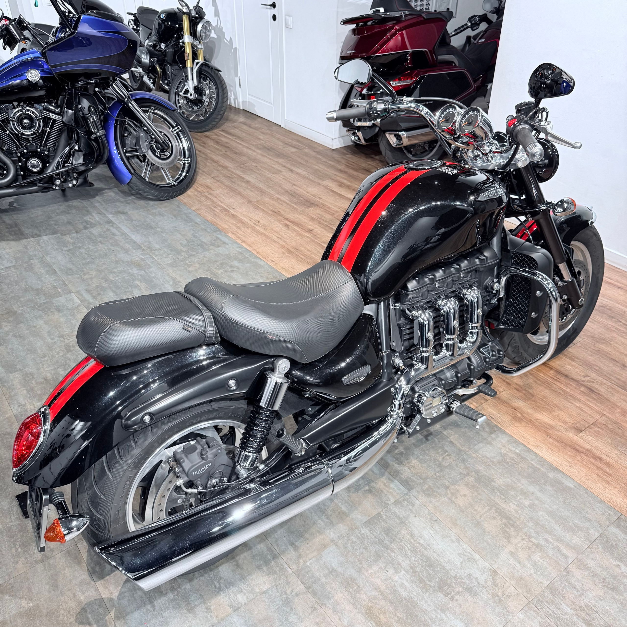 Купить Triumph 2017 Rocket III Roadster — подробнее на сайте. Hello Davidson, Москва. Только хорошие мотоциклы…