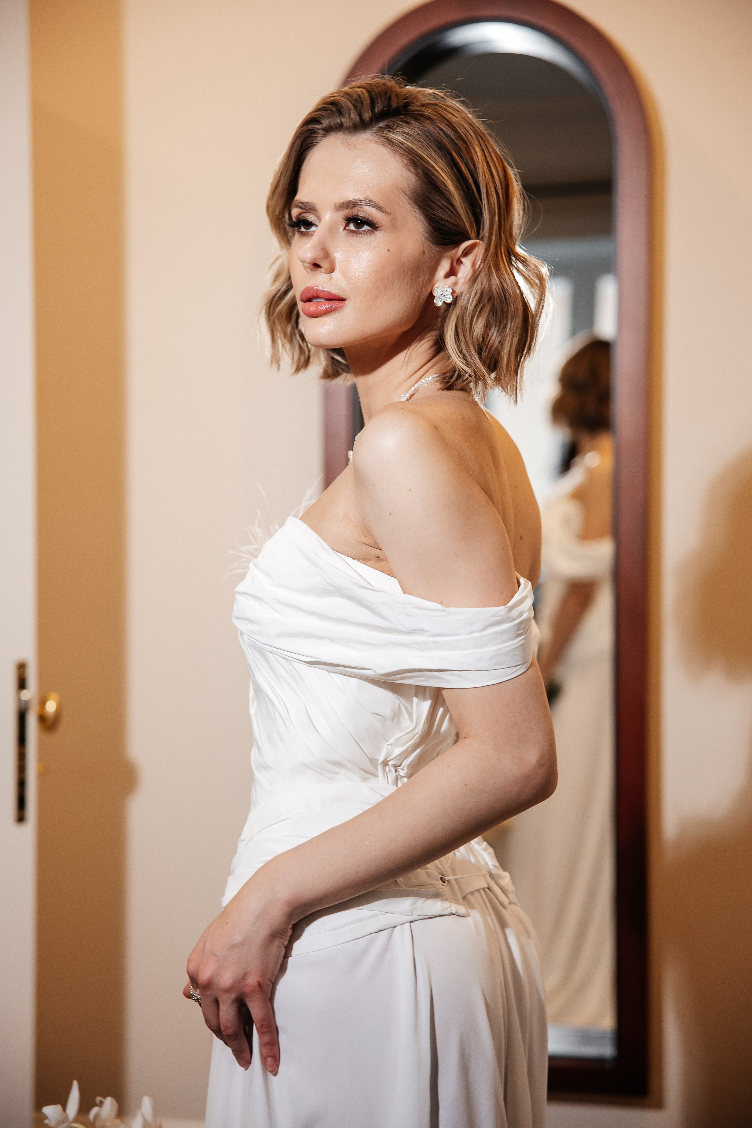 Утро жениха и невесты в отеле. Свадебный и семейный фотограф в Москве Красинская Мария