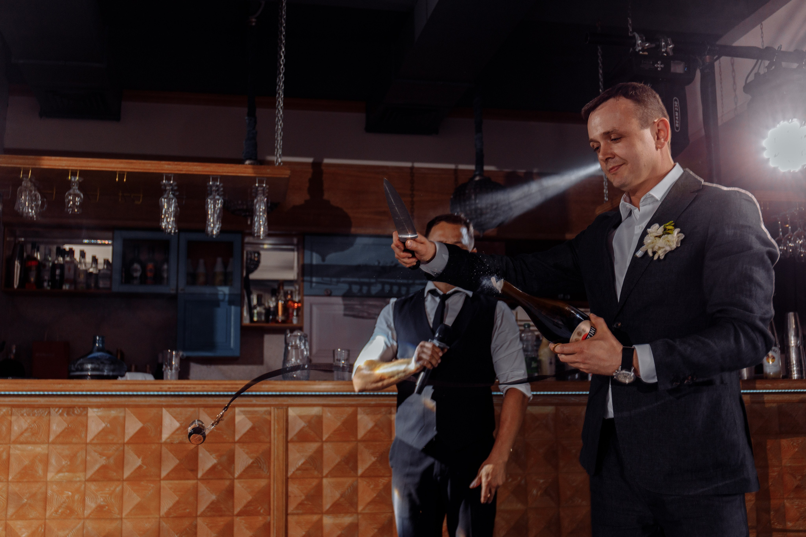 Свадебная фотосессия красивый банкет. Свадебный фотограф в Екатеринбурге Илья Корсаков