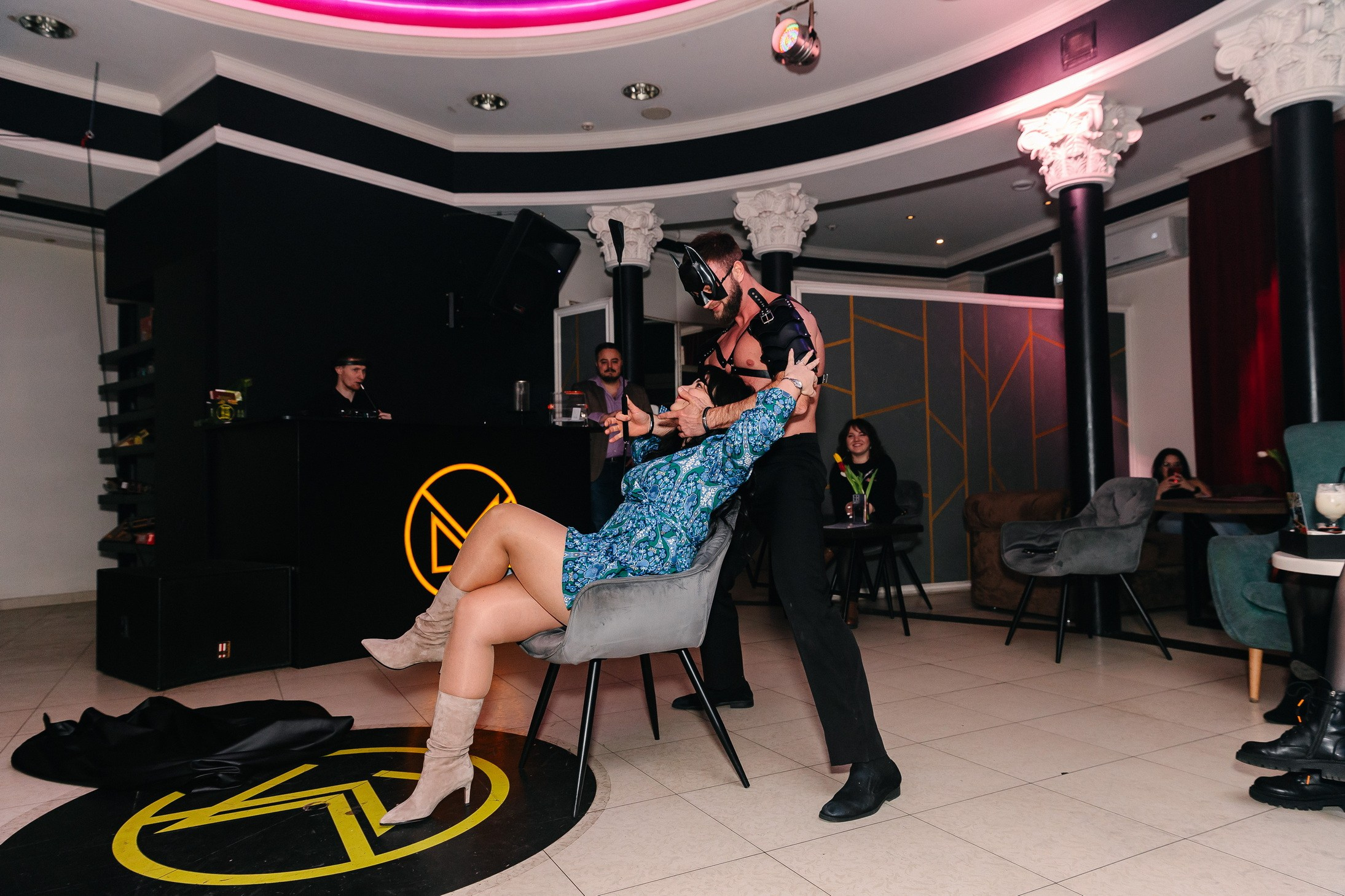 8 марта в лаунж-баре Major 2024. Свадебный, семейный и детский фотограф в Калининграде Елена Кравцова