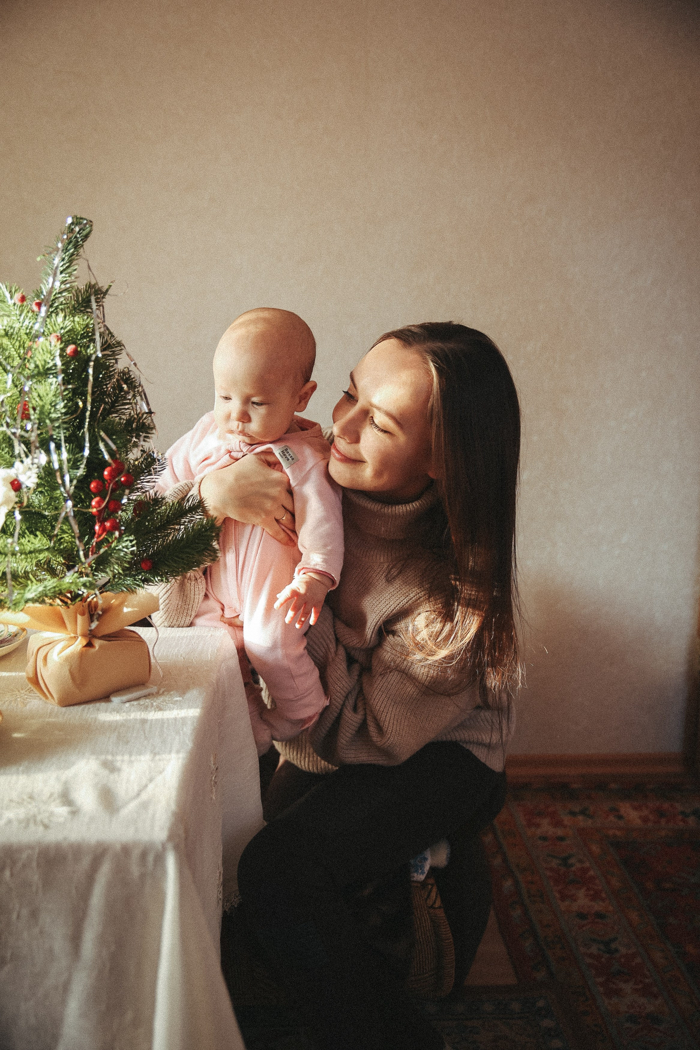 Семейная фотосессия домашняя фотосессия бабушка в гостях у бабушки. Фотограф Владимир Москва