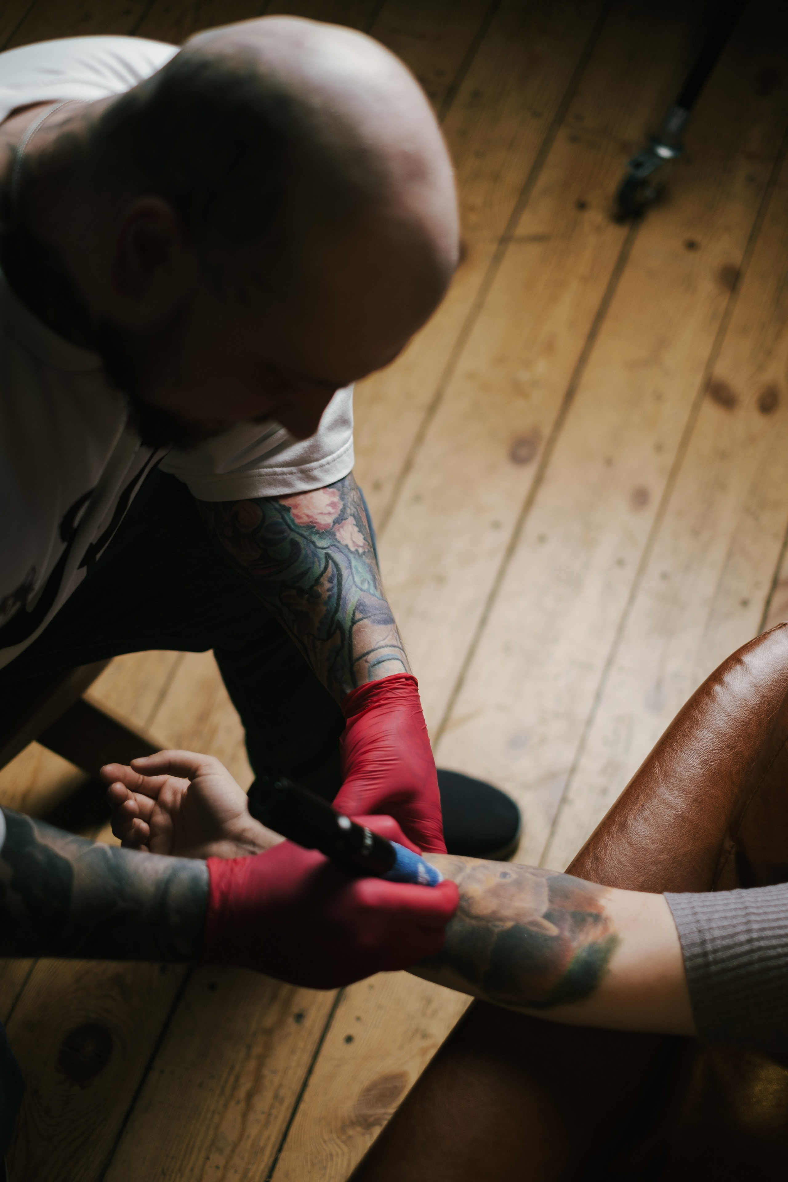 Рекламная съемка: тату-мастер | Заказать рекламную съемку Новосибирск. Ксения Ильиных — Фотограф в Новосибирске