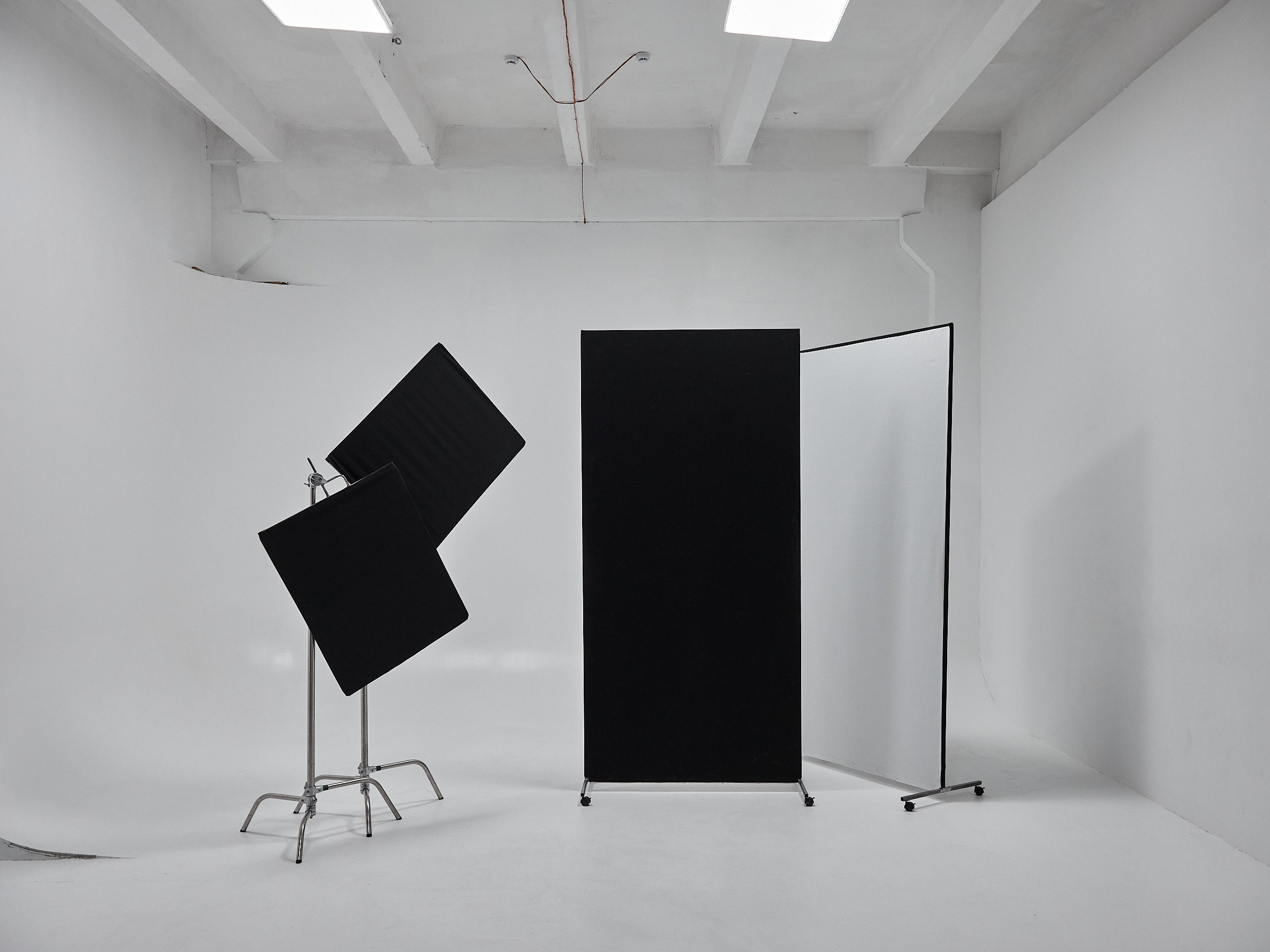 Фотостудия с циклорамой в Барнауле. MN Studio