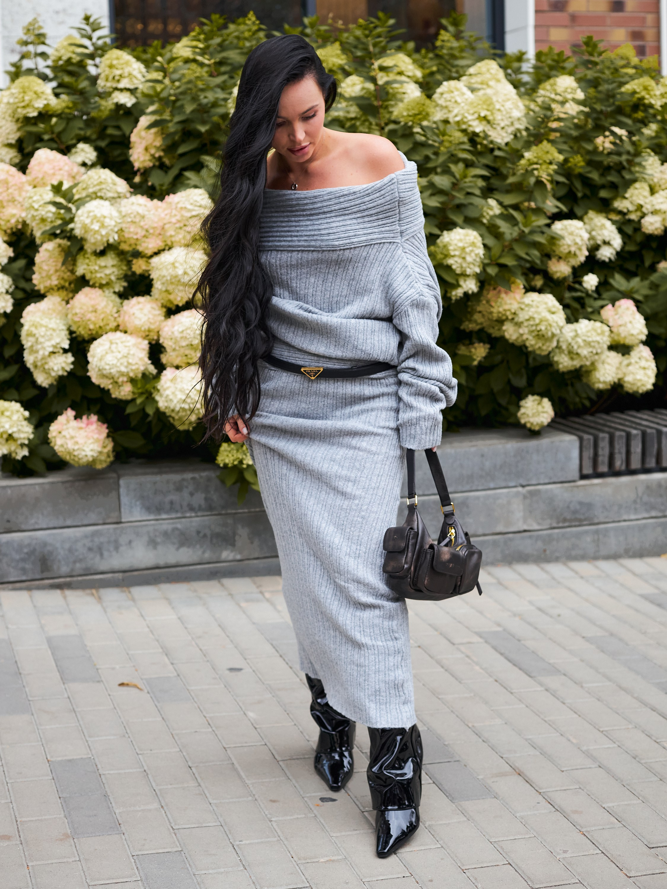 Фотосъемка теплых платьев Екатеринбург Wildberries ВБ Ozon Озон фотосессия одежды Екб заказать цена фотосъемка товара WB трикотаж карточки. Фотограф Екатеринбург Анастасия Жерновская | Маркетплейсы и нейрофото