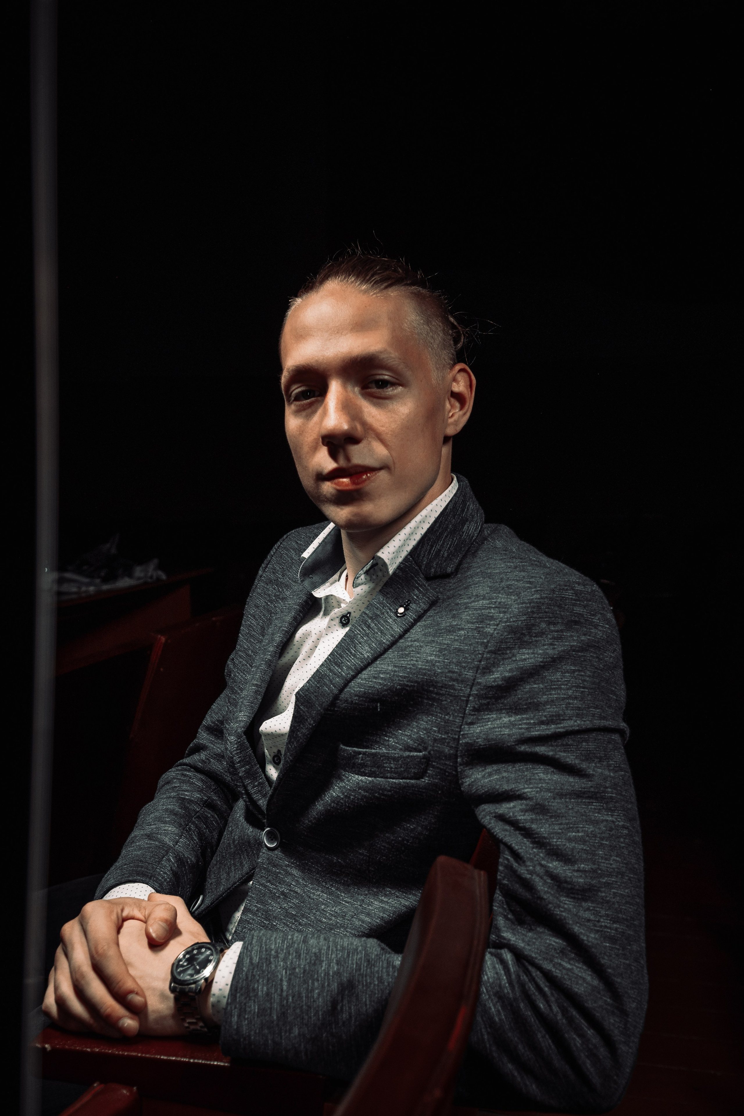 Илья 🎭 Театрал. Антон Непочатых — Большой мужской фотограф