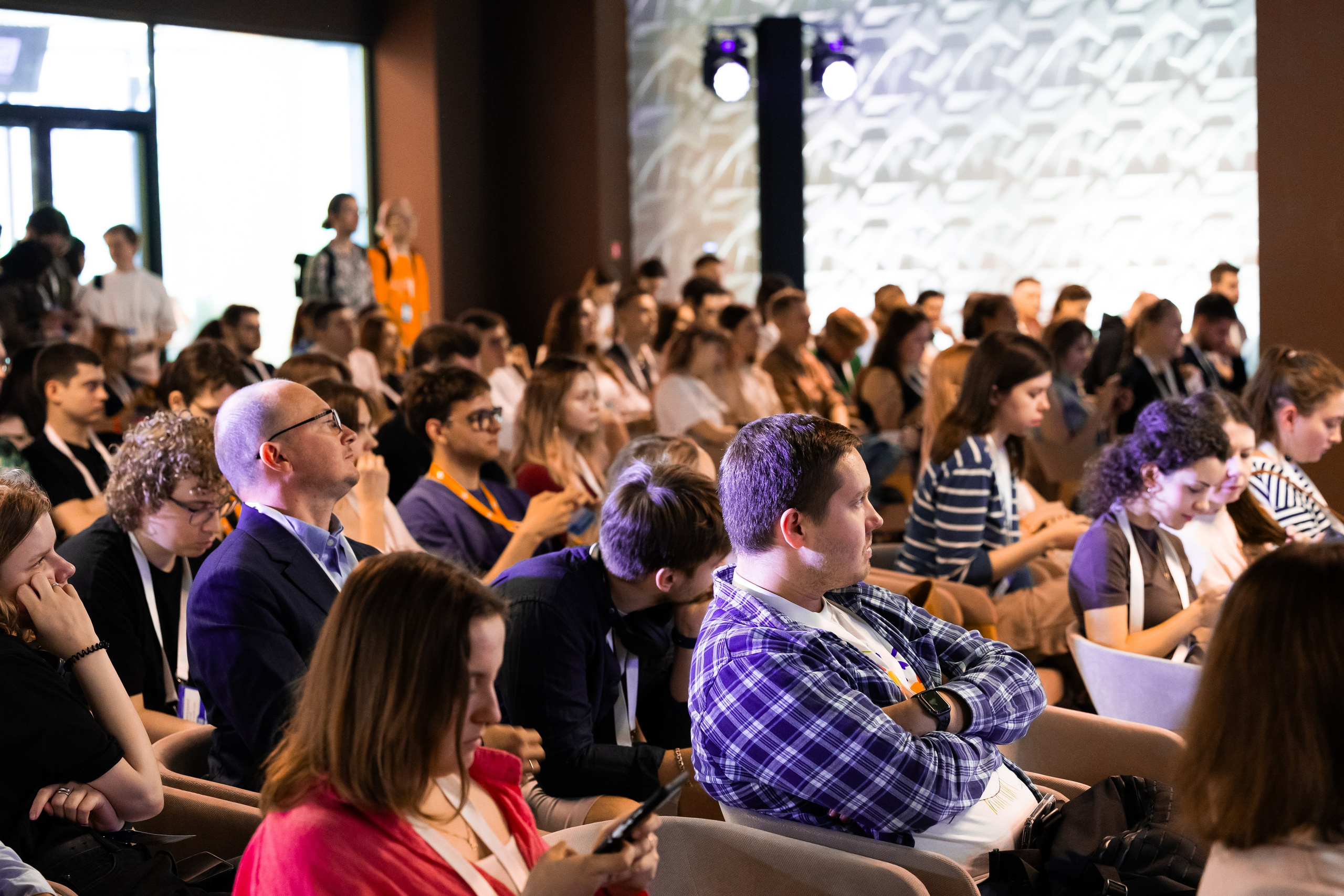 Aha! — 29–30 мая 2025. Фотобанк Матемаркетинг