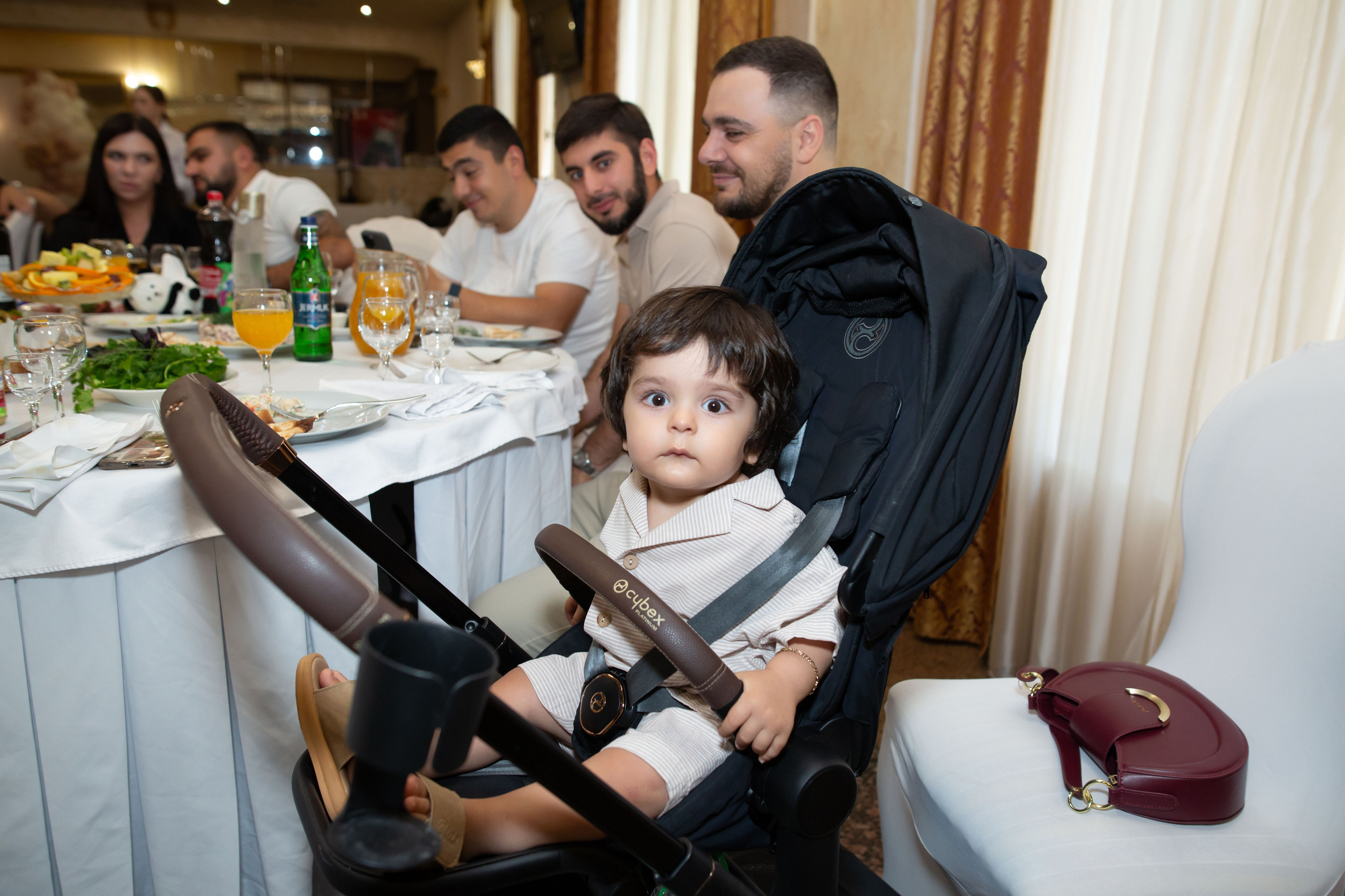 Банкет. Бережки-Холл. Семейный и детский фотограф Анна Петракова