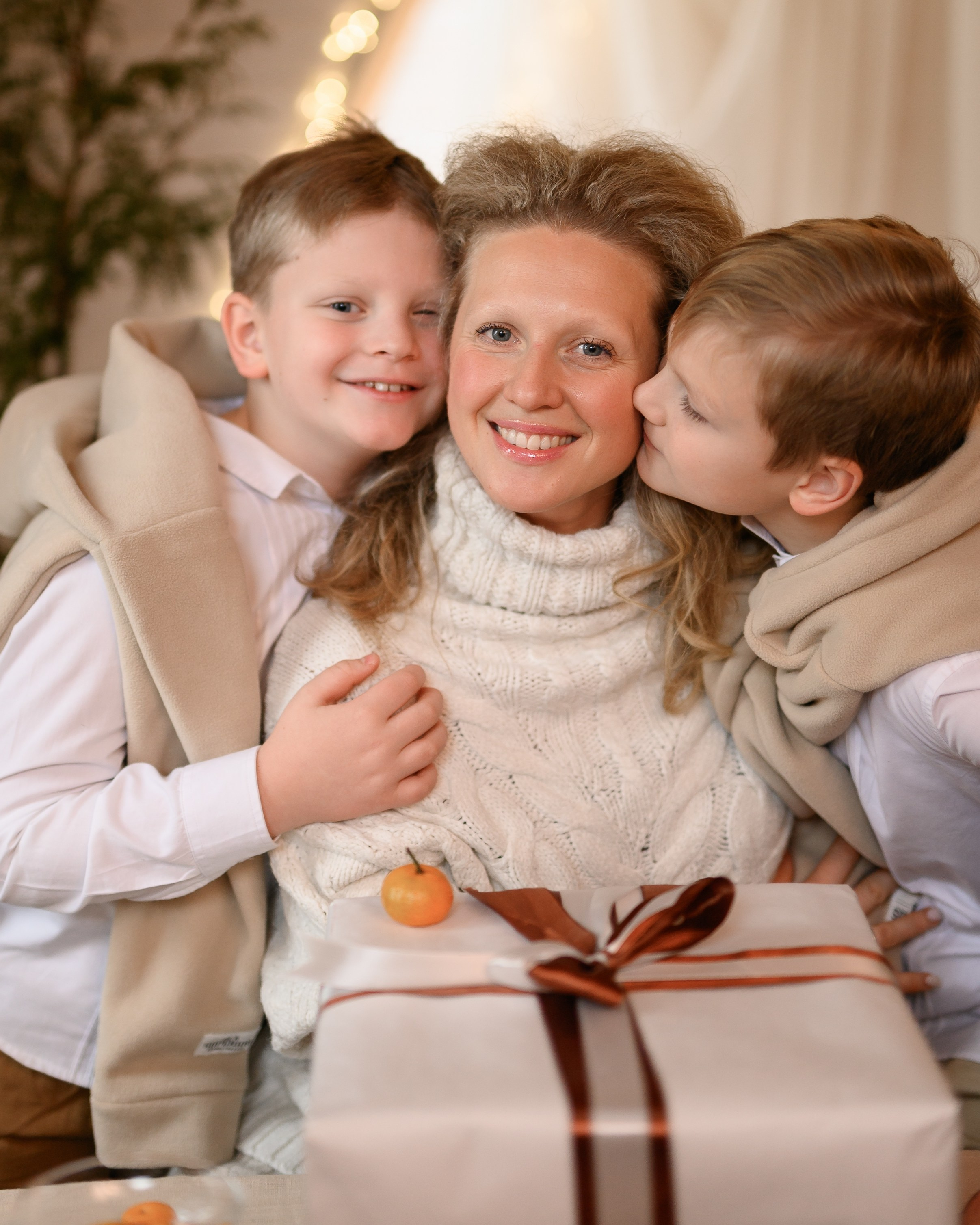 Семейная новогодняя съёмка в а-фрейм доме. Semerlina.ru