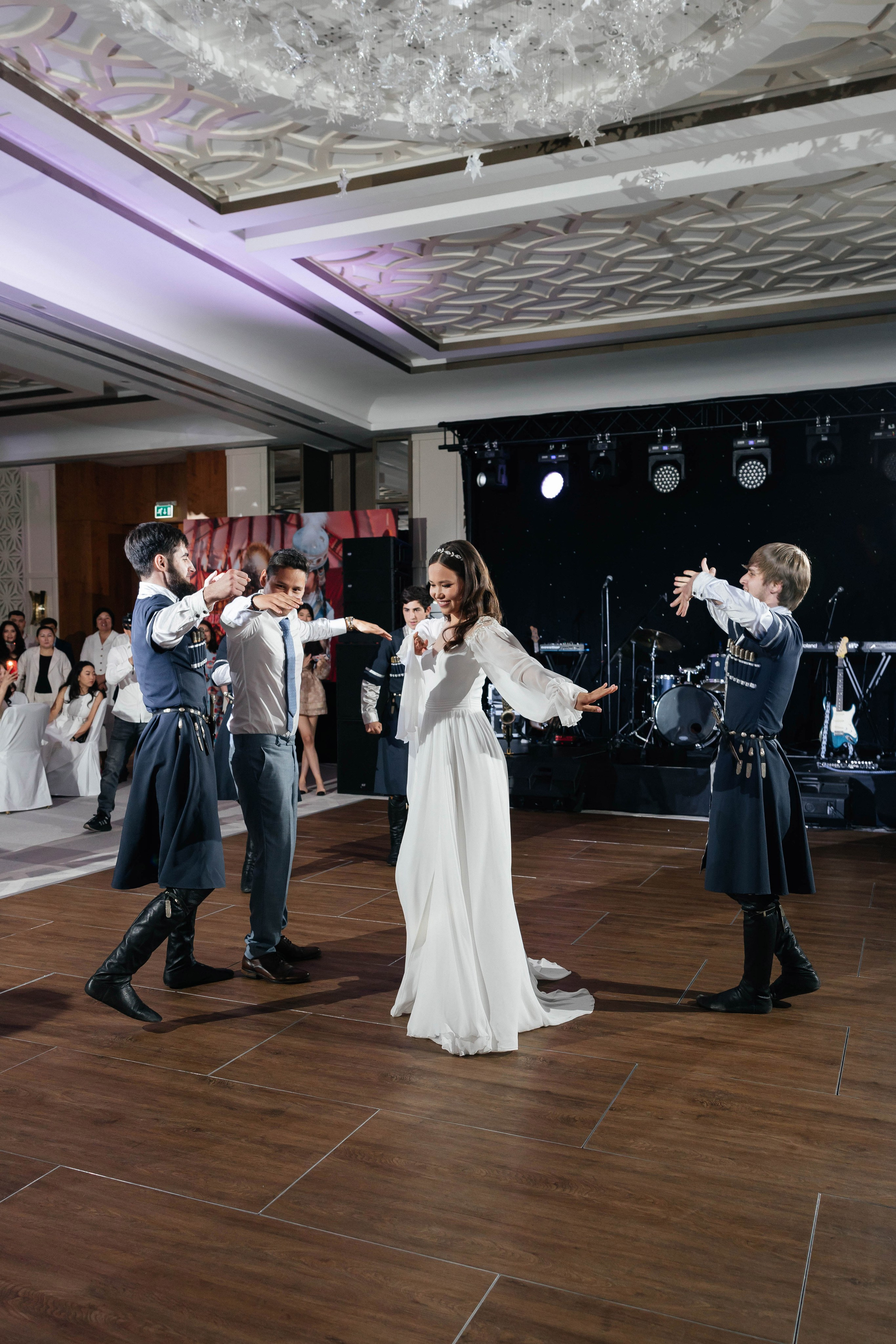 Alina Uzatu. Профессиональный фотограф в городе Астана/Алматы Даурен Сембаев