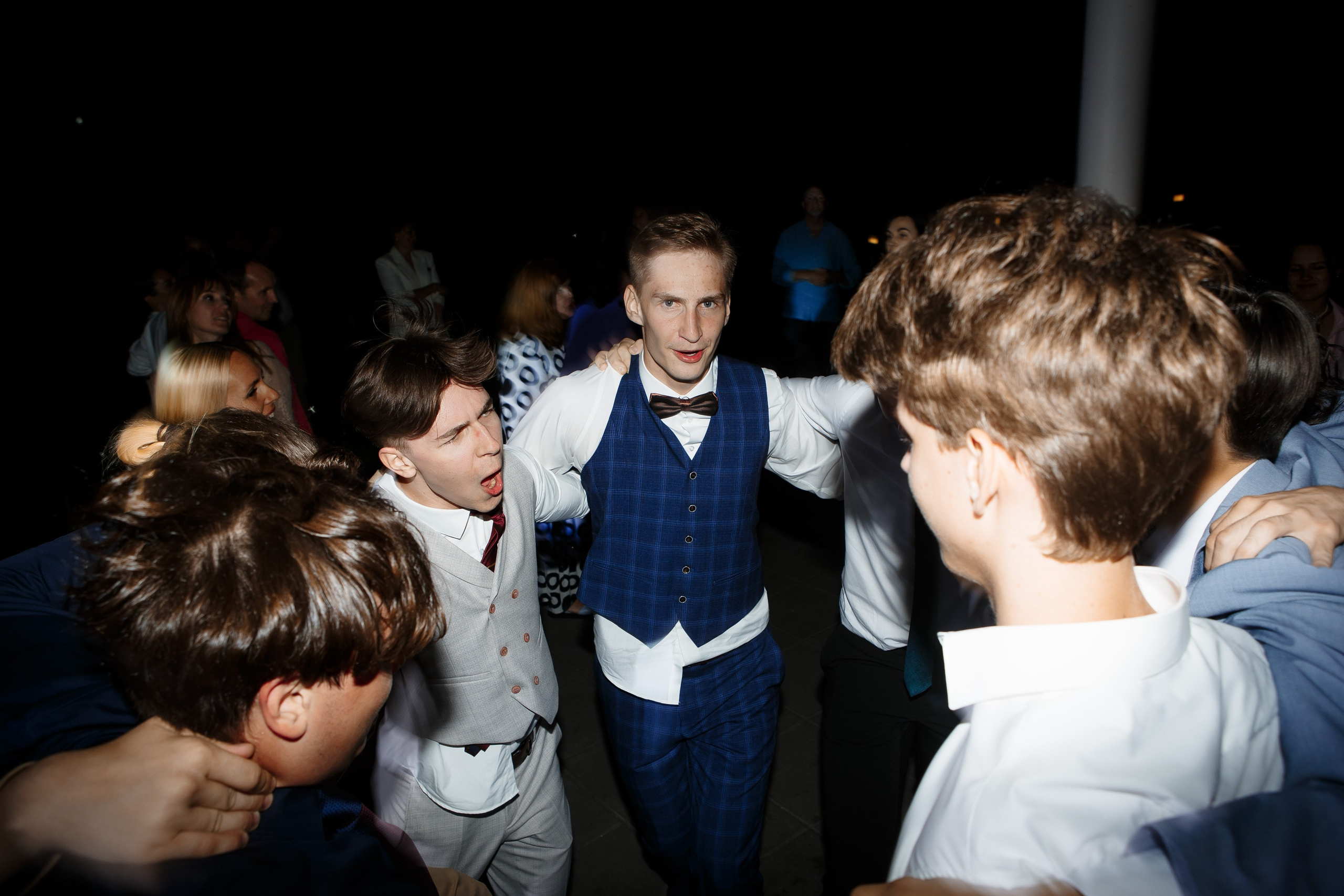 Выпускной Гимназия 12 2024 OpenHouse. Свадебный и портретный Фотограф в Липецке Дмитрий Котюков