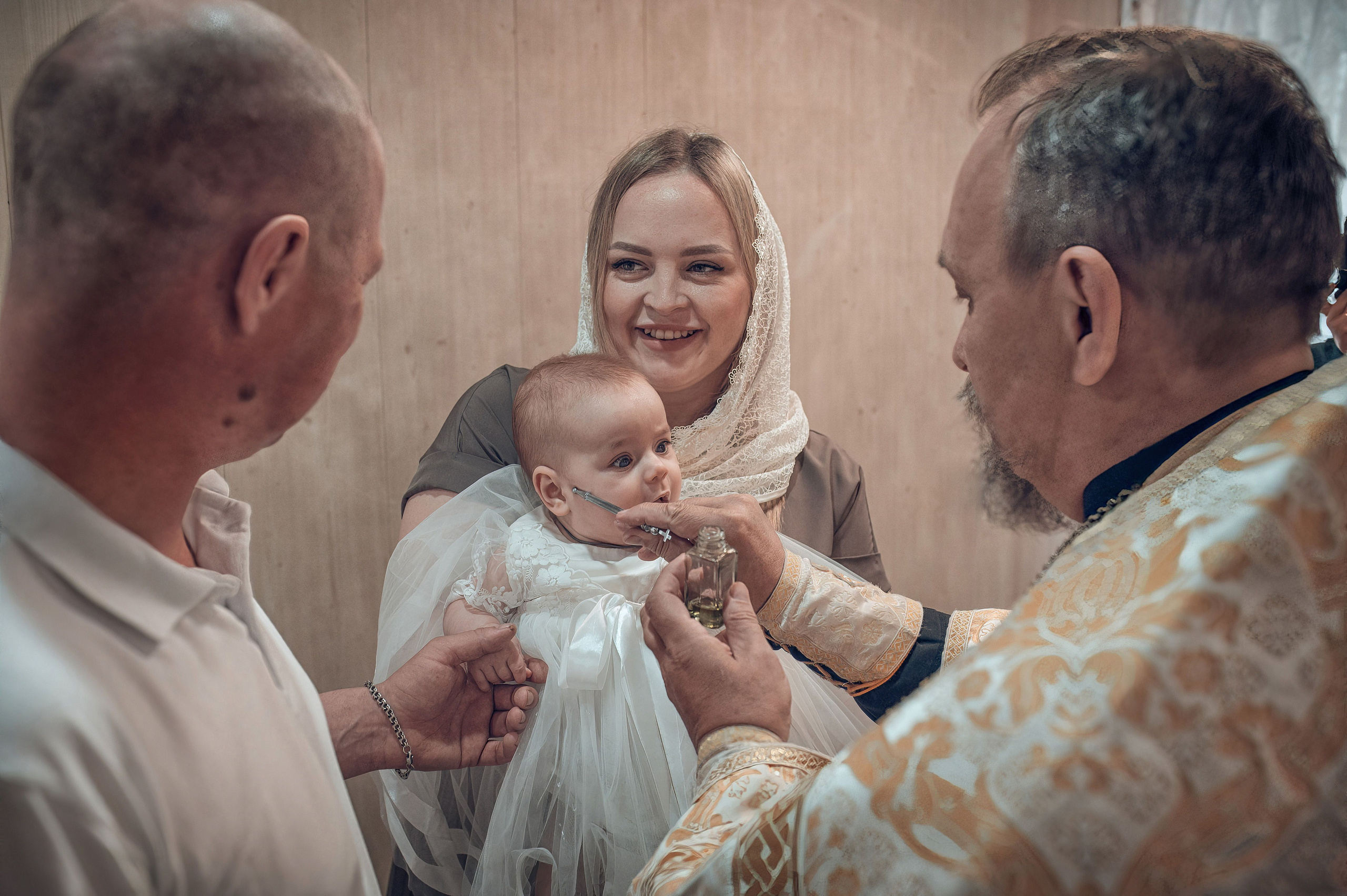 Фотограф крещение Красноярск. Фотограф на крещение в Красноярске. Крещение Красноярск. Крестины Красноярск. Фотографы крещения/венчания  Красноярск Татьяна и Вячеслав Переваловы