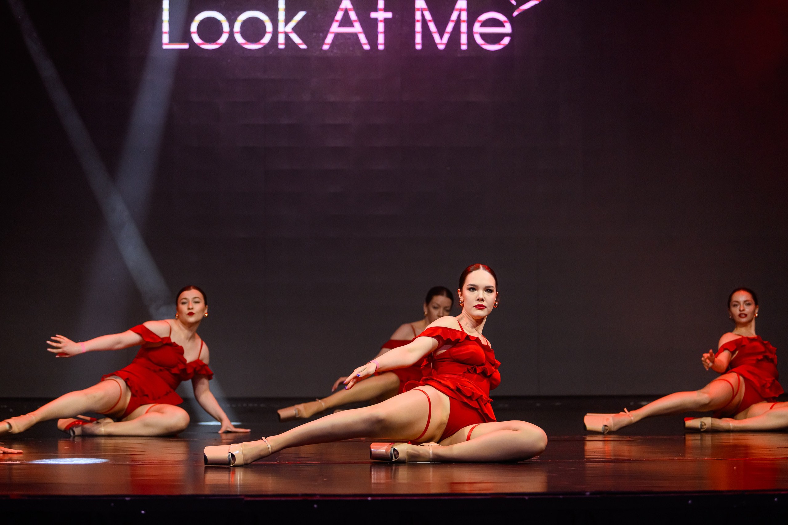 Look at me. Репортажный фотограф в Санкт-Петербурге Алексеева Дарья