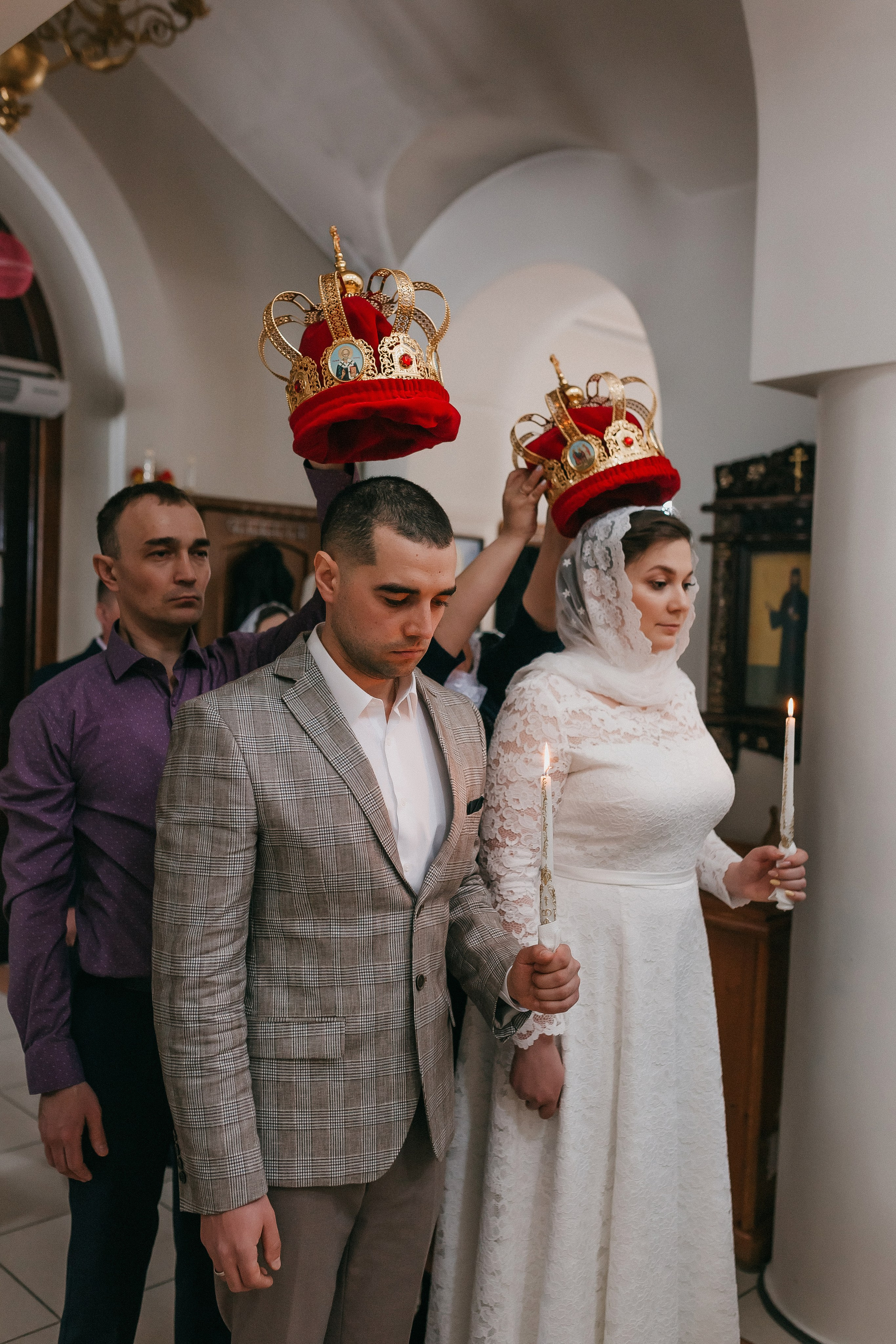 Венчание Анастасии и Вячеслава. Храм Лазаря Четверодневного. Семейный фотограф в Сургуте