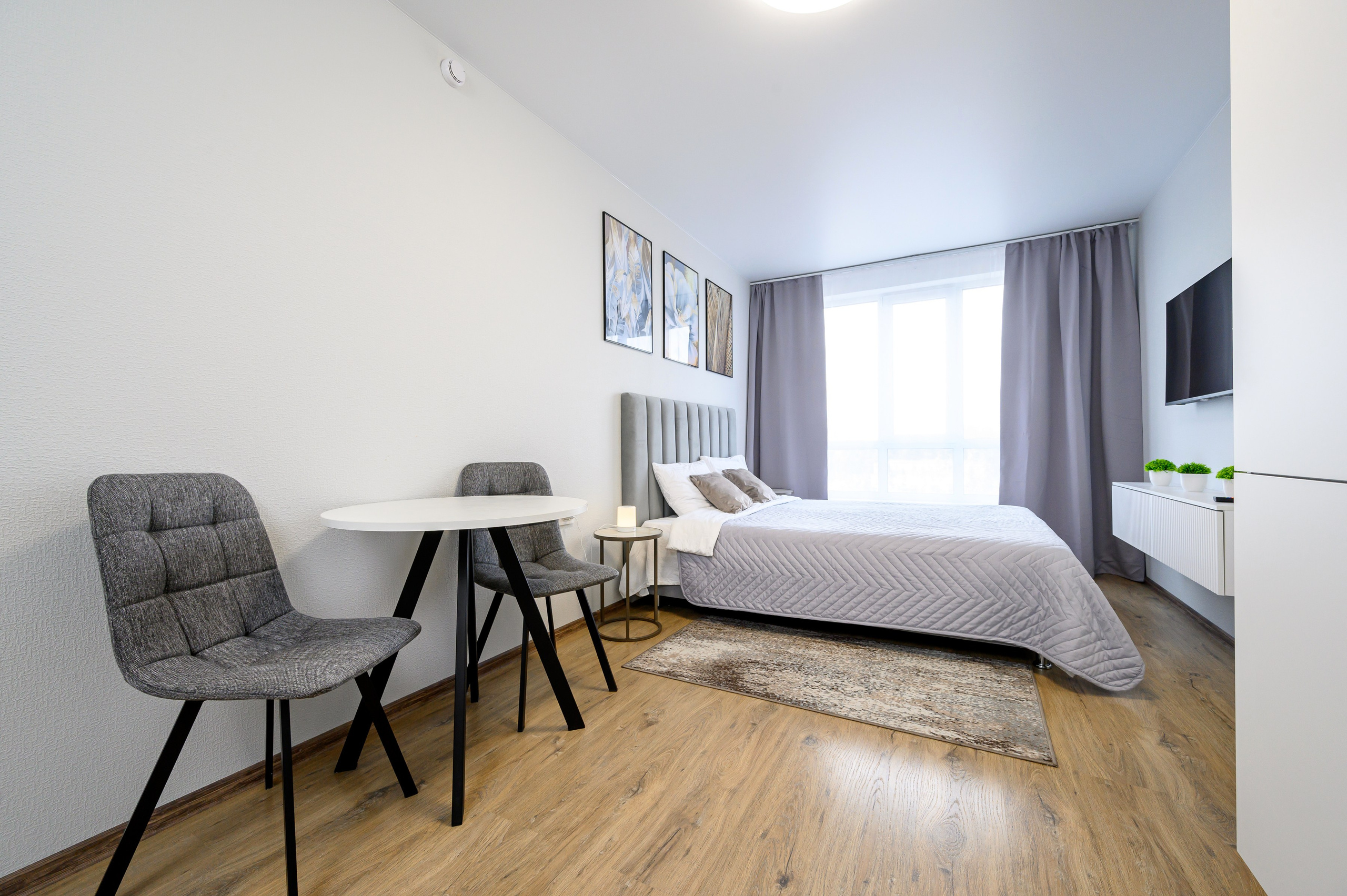 Студия на Варфоломеевской. Интерьерный фотограф. Фото- видеосъемка недвижимости Санкт-Петербург