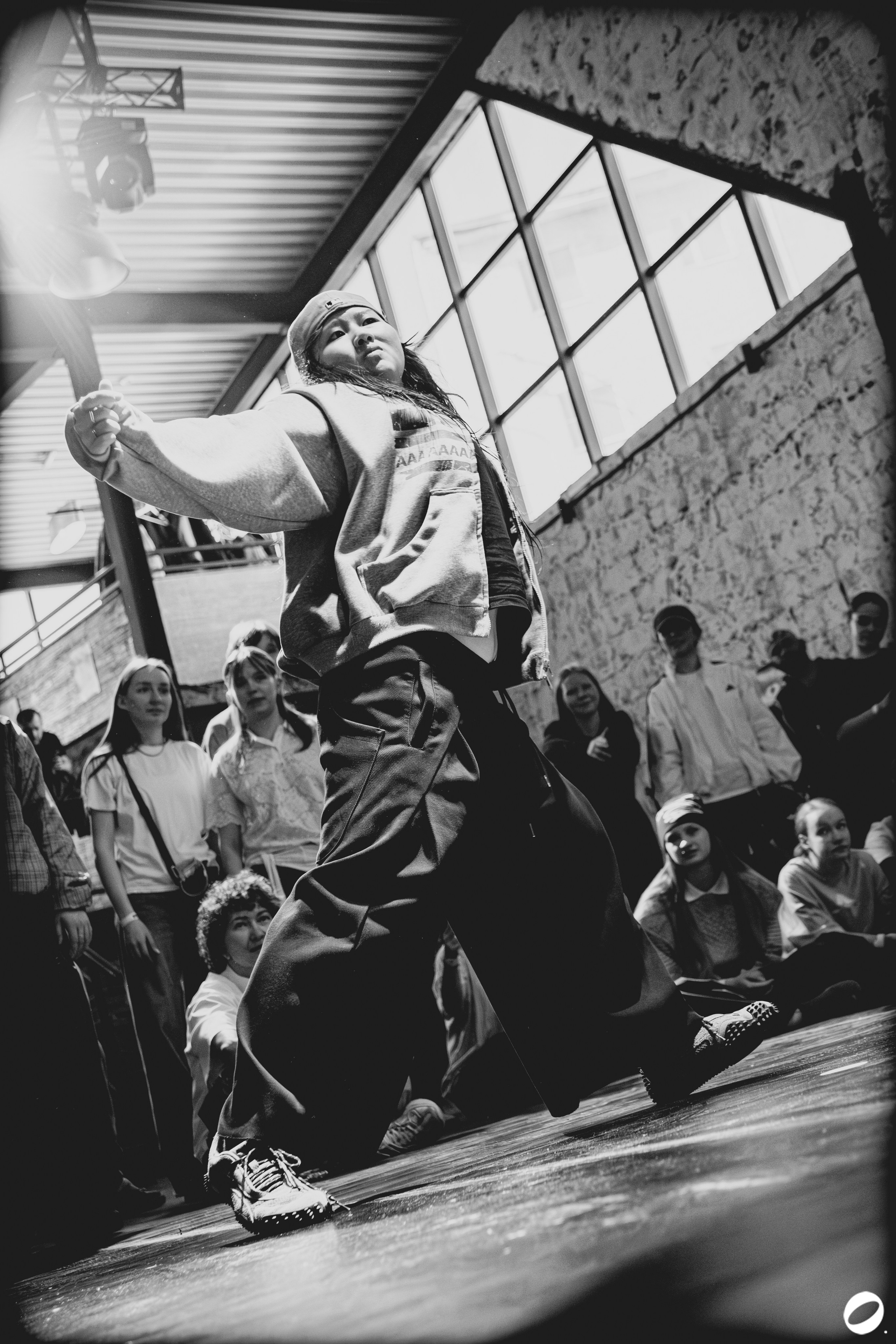 ODD.CLUB 04/04 (@youlovebu). Соня бу тебя сфоткала
