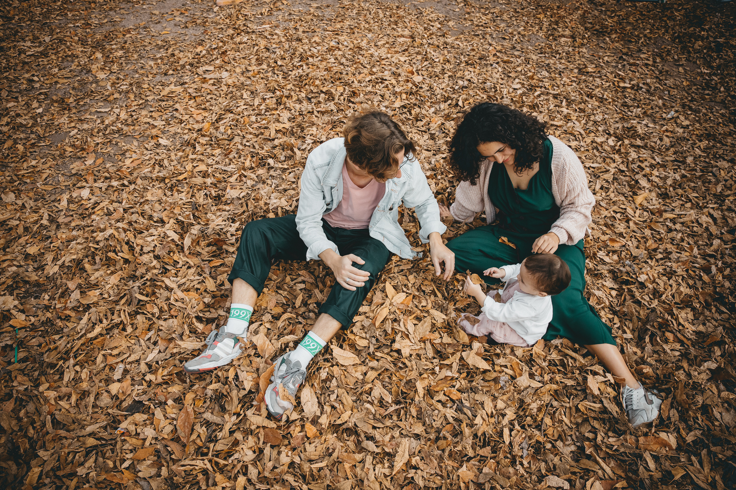 Листья. Осень. Свадебный и семейный фотограф Харольцева Наталья
