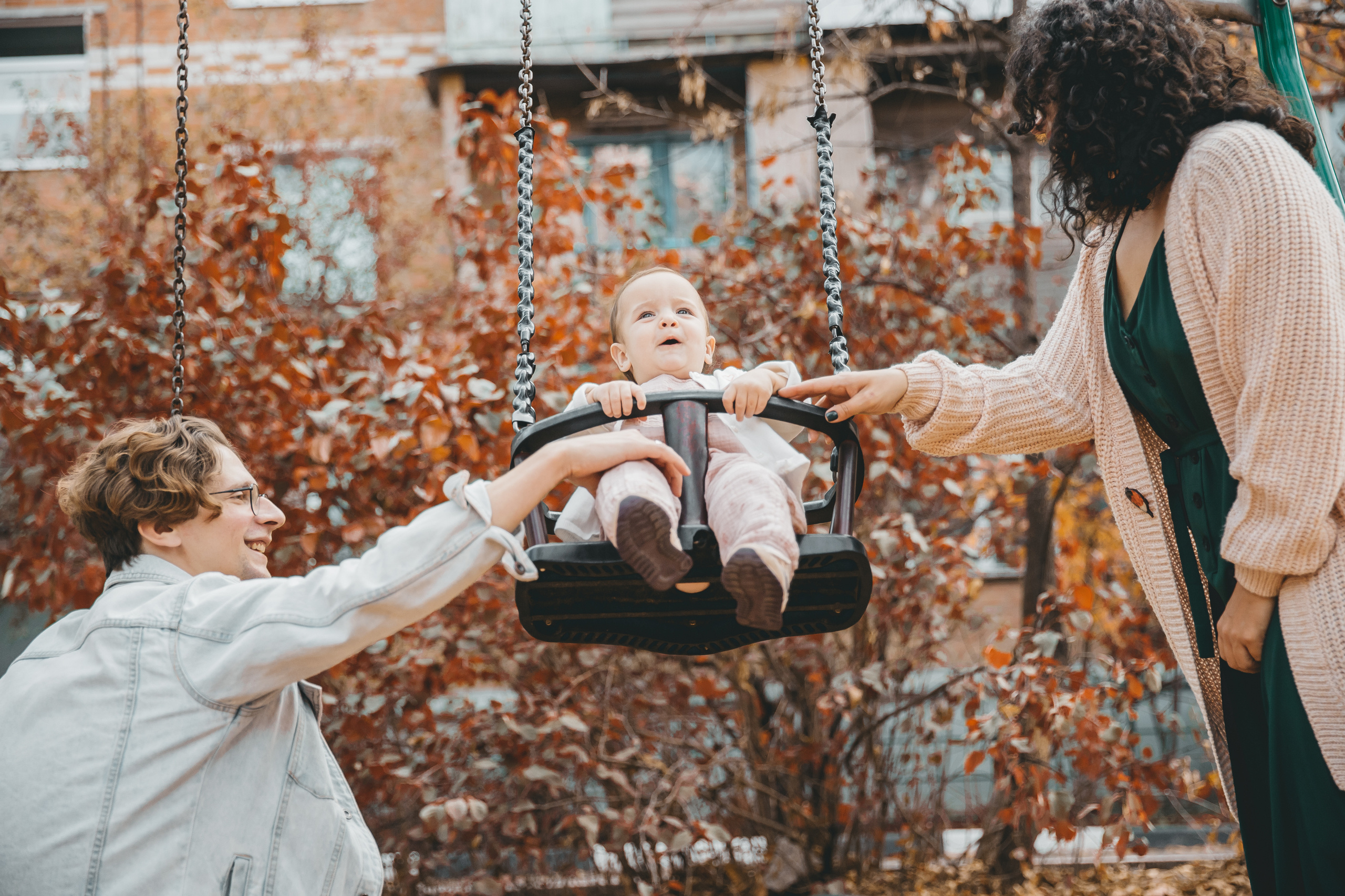 Листья. Осень. Свадебный и семейный фотограф Харольцева Наталья