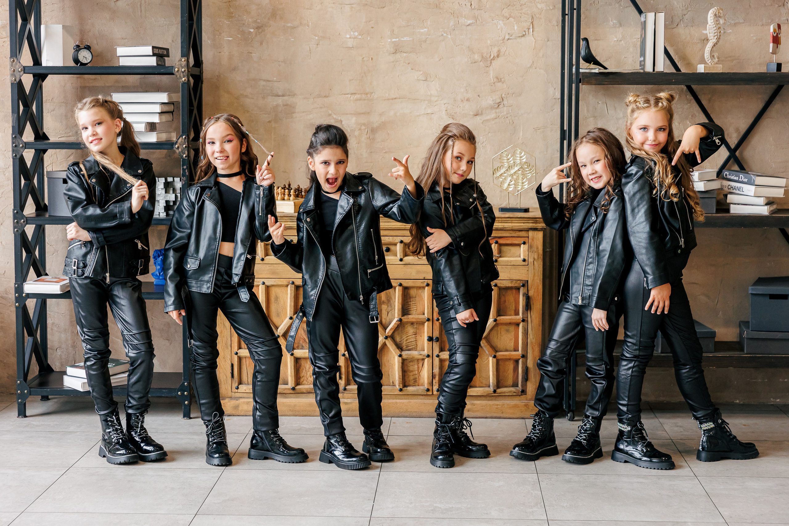 Студийная съёмка для вокальной студии «Звёздочка». Семейный и детский фотограф Комина Елена, Власиха, Одинцово