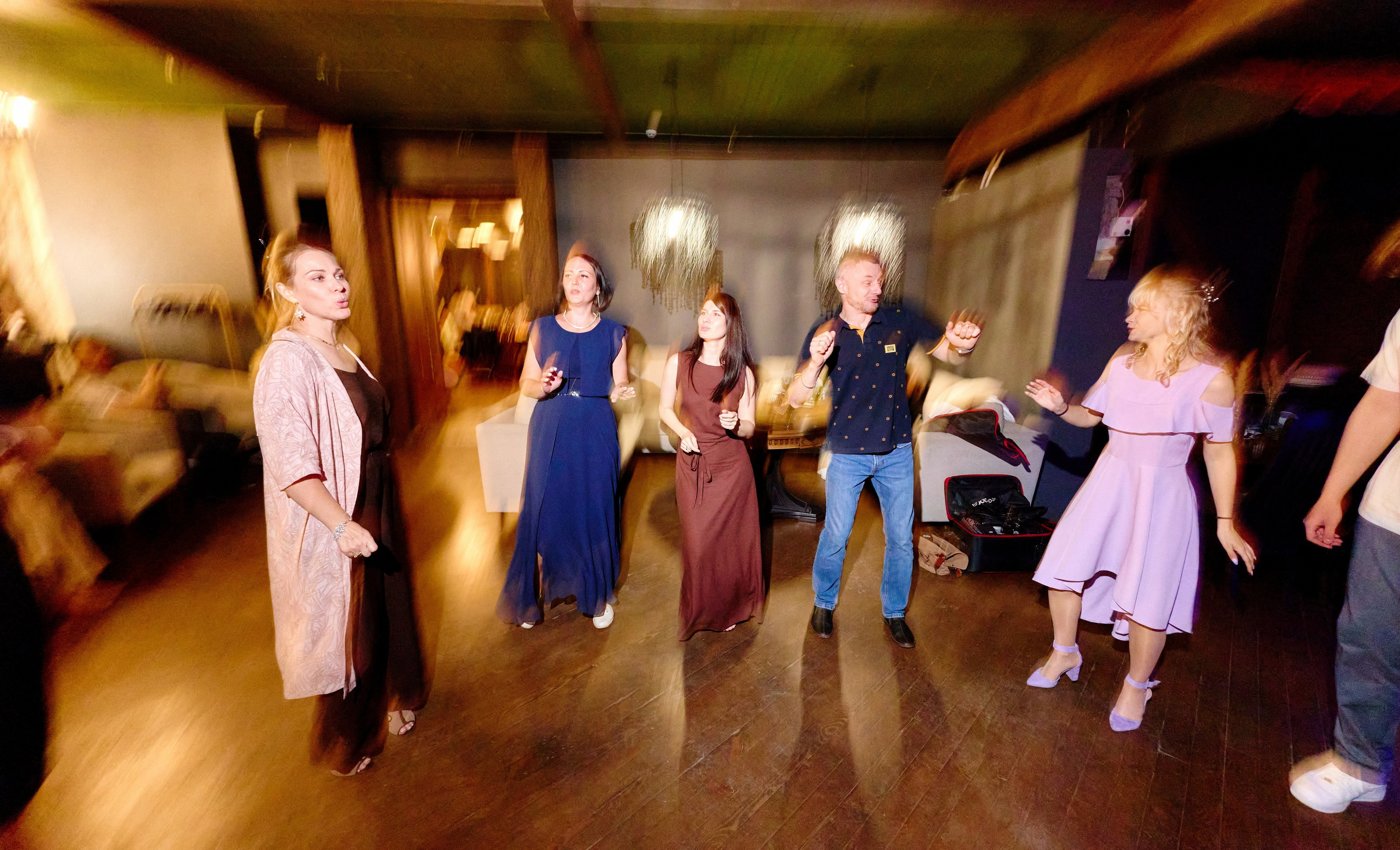 Выпускной 35 Сош. Фотограф Выпускные альбомы Таганрог Сергей Коробченко