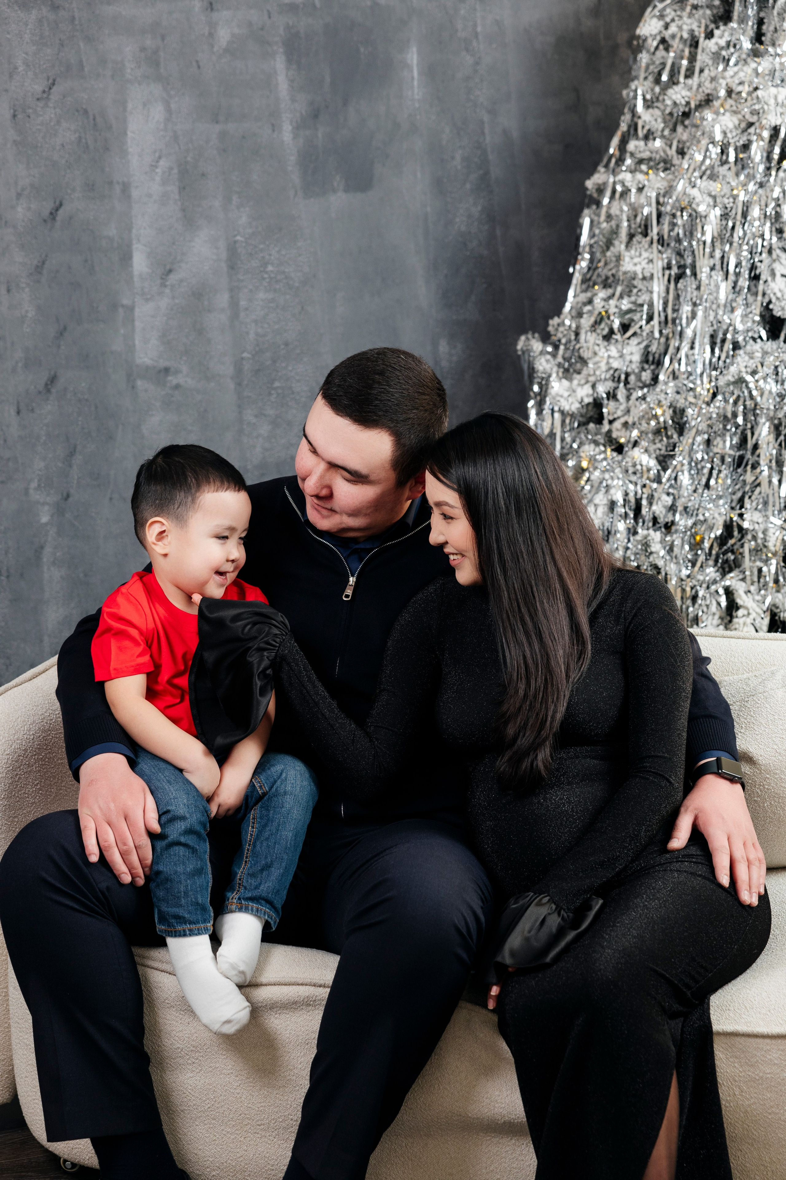 Семейная фотосессия в городе Атырау, детская фотосессия в Атырау. Фотограф в Атырау Аслан Мурат