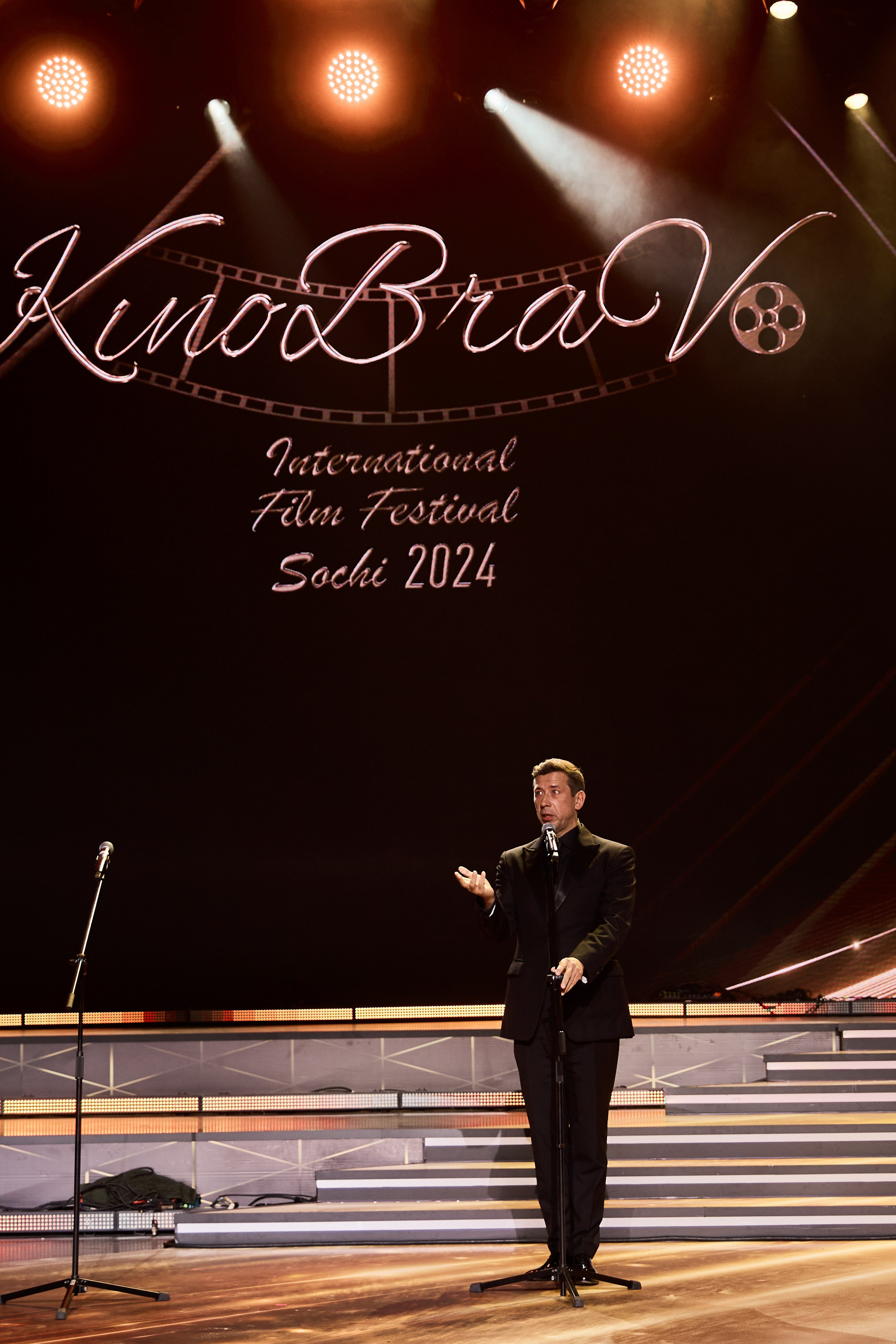 Фотосъемка репортажа кинофестиваля. Профессиональный фотограф в Сочи Виктория Джой. Обучение