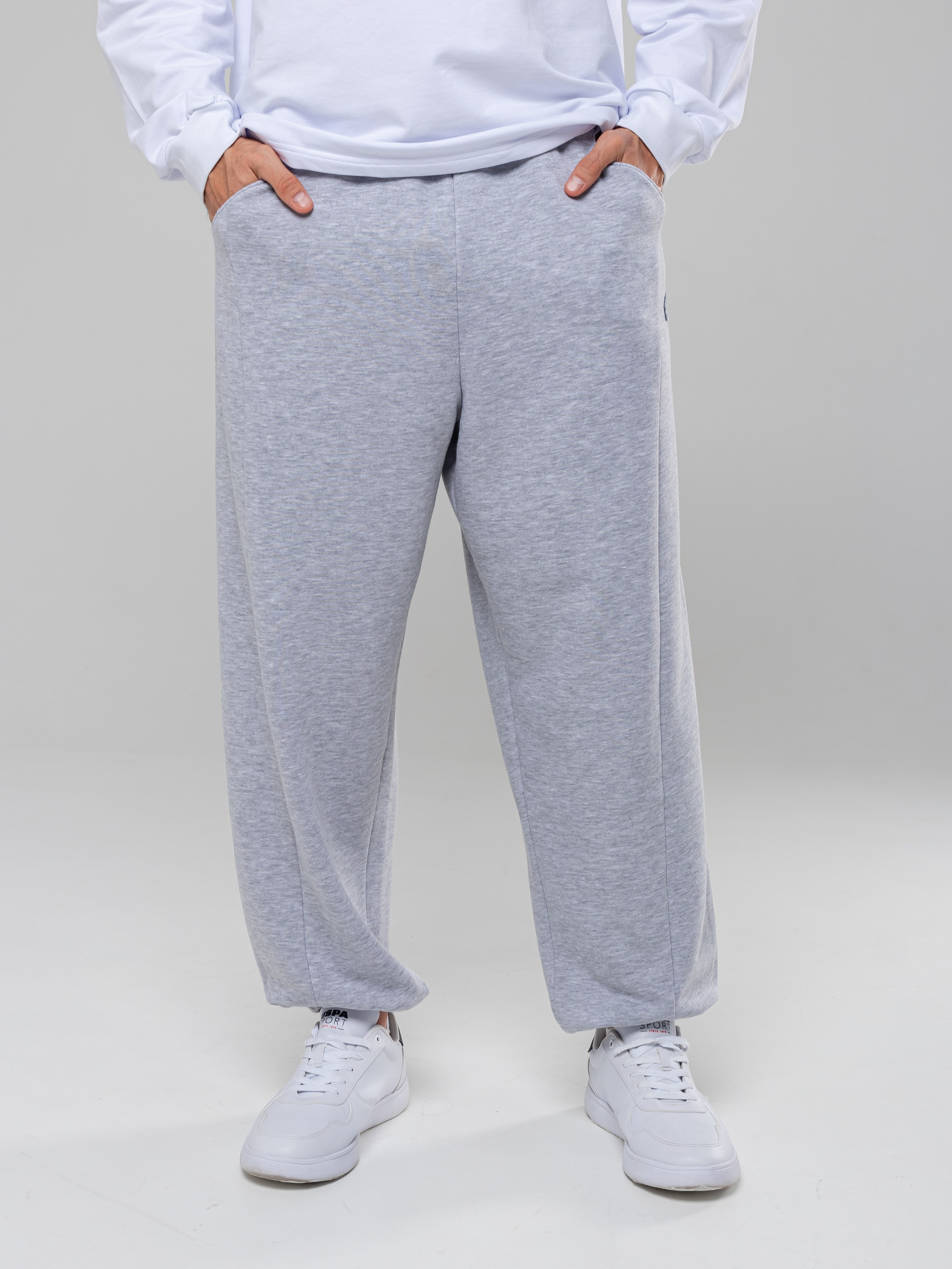 Худи и штаны. Фотограф в Краснодаре Арина Кудряшова