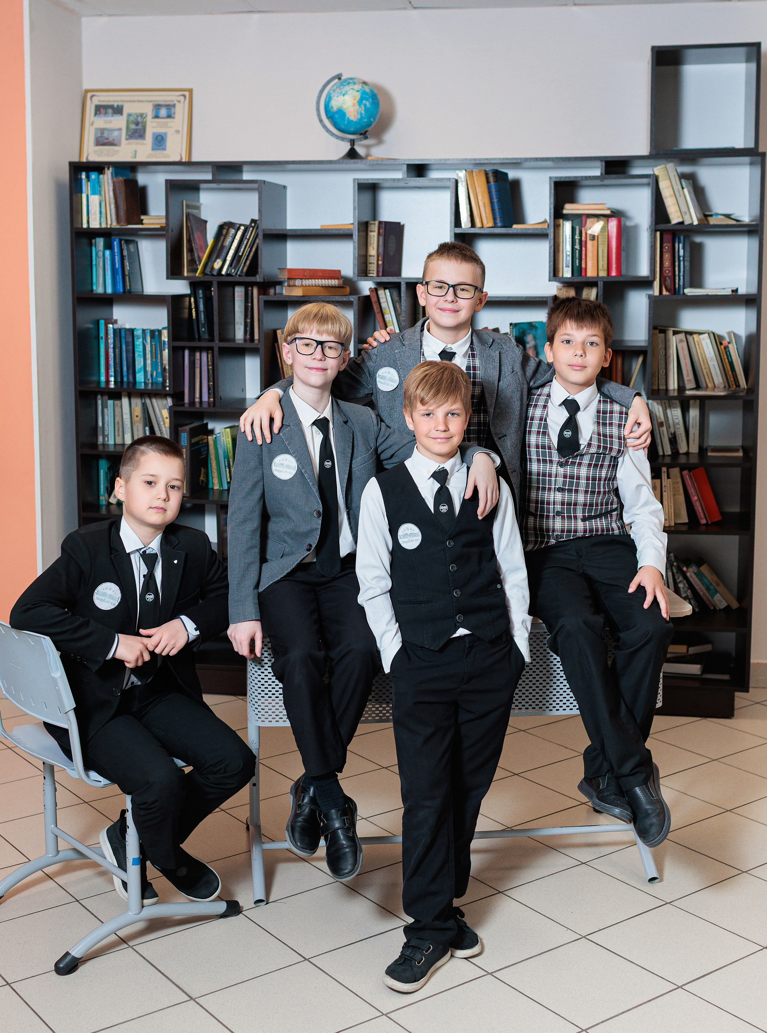 Фотосъёмка для выпускных альбомов из начальной школы. Свадебный, семейный, детский фотограф в Санкт-Петербурге