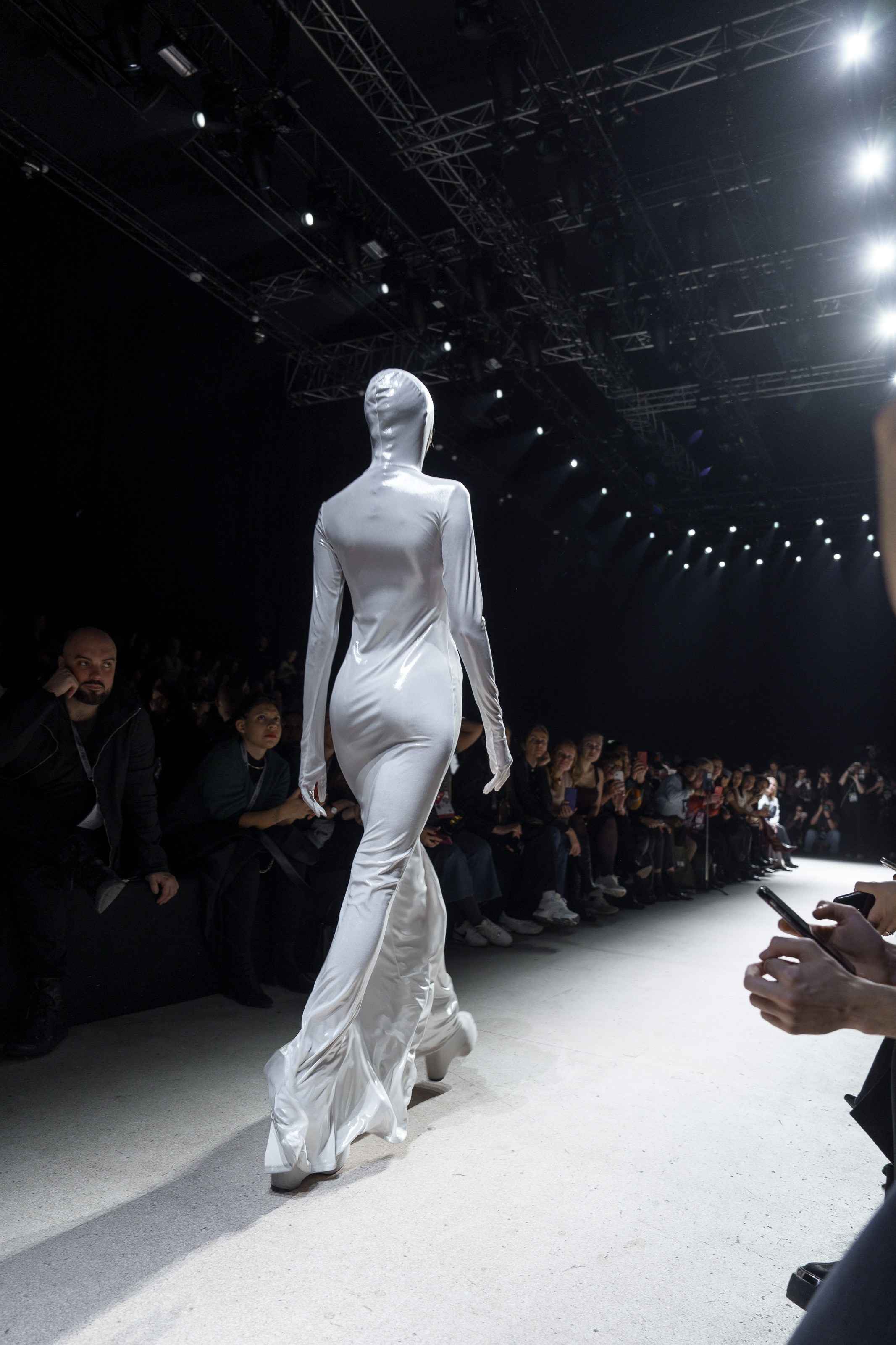 Moscow Fashion Week 2025 весна. Фотограф Николай Прокофьев модельные тесты в Москве