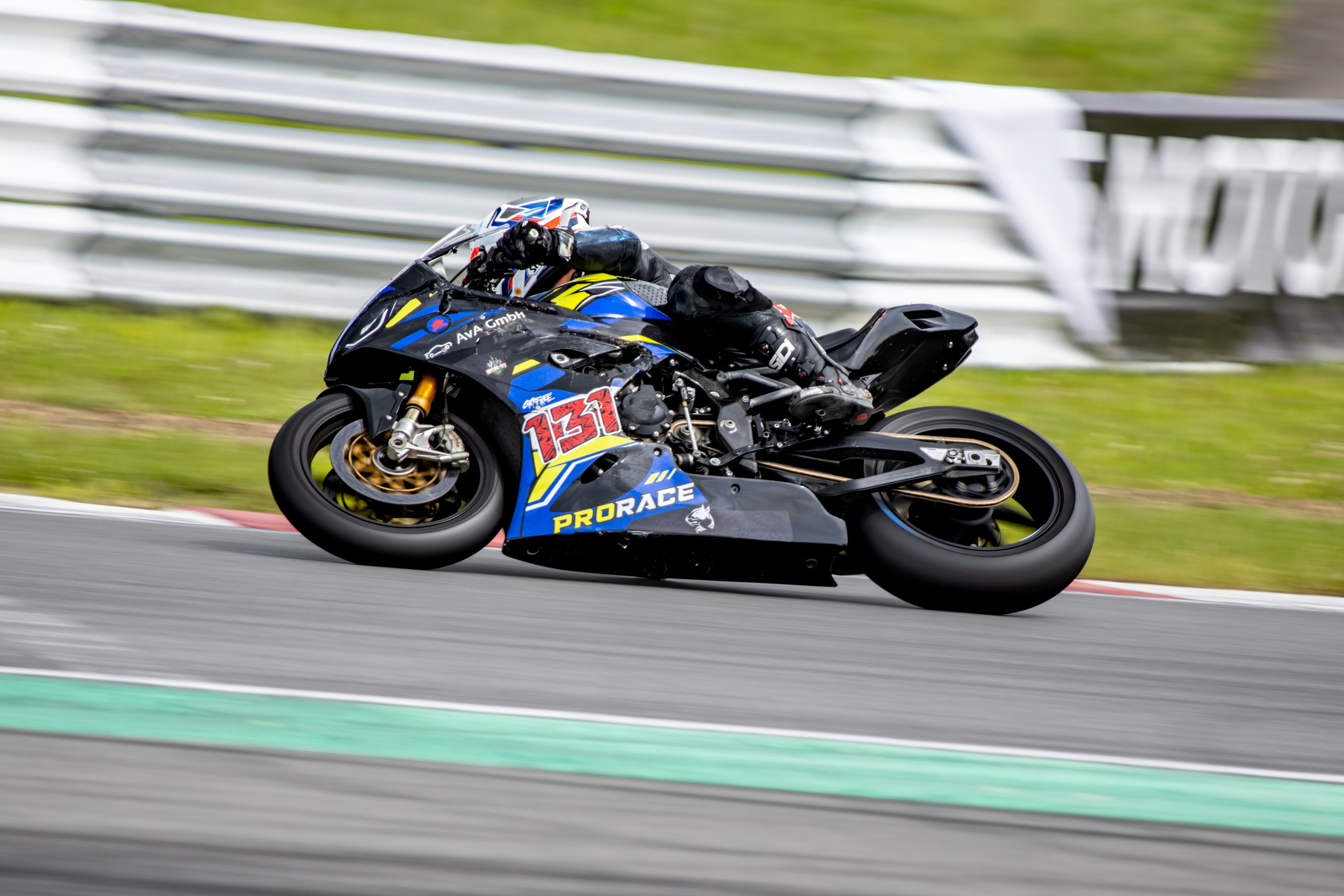 Моторинг. Репортажная, студийная, свадебная, автоспорт, коммерческая, фотосессия: Фотографы Николай и Елена DvoTar