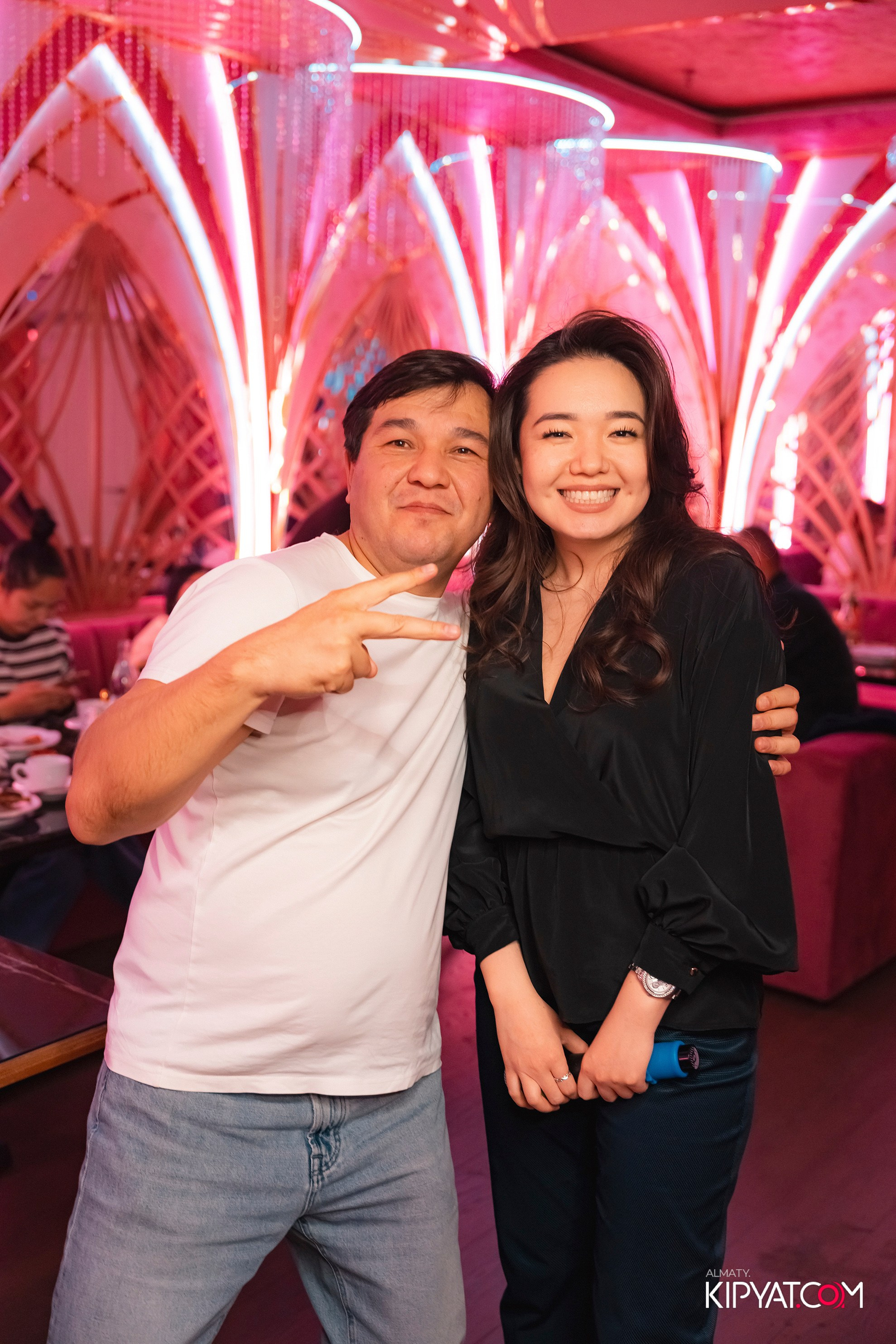 УХО И МЕДВЕДЬ НА КУРМАНГАЗЫ. КИПЯТКОМ АЛМАТЫ! Фотосъемка мероприятий в Алматы