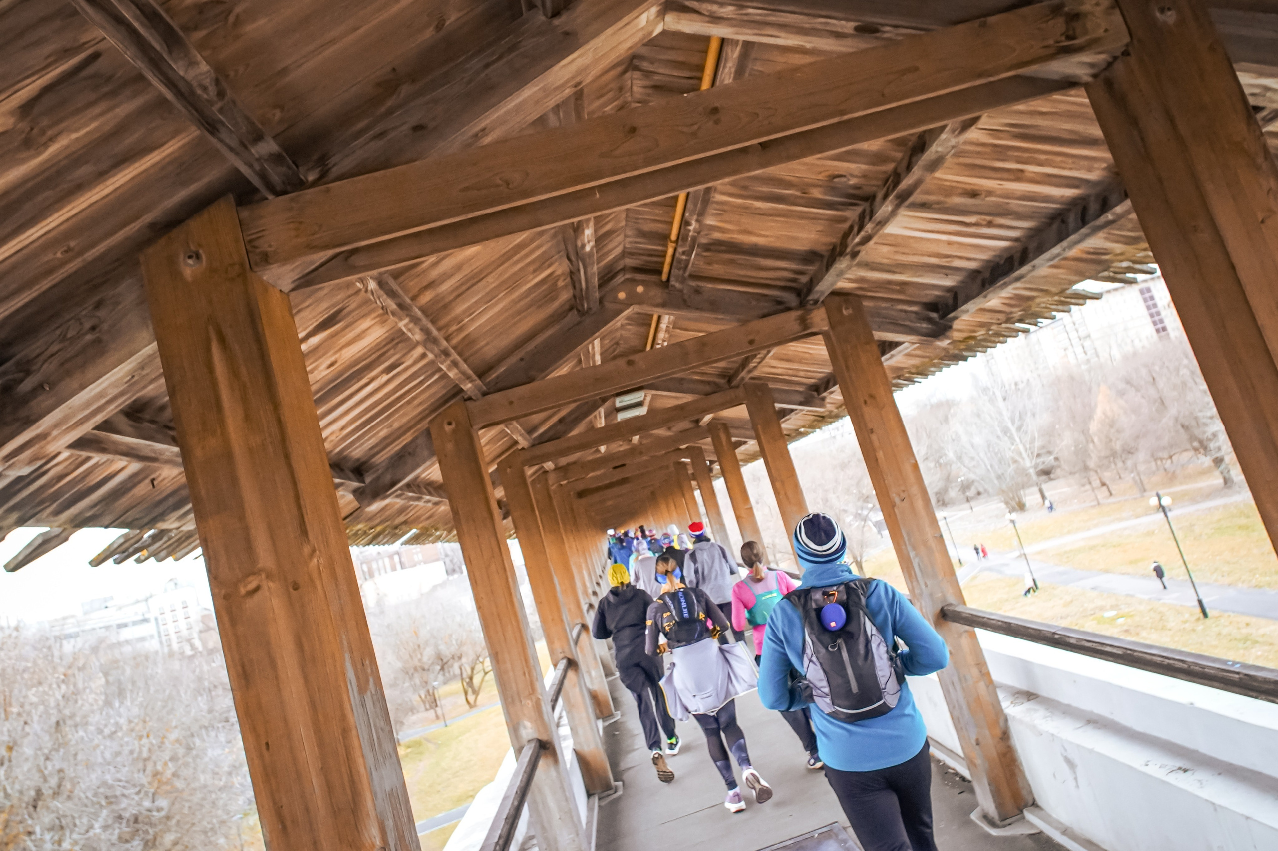 #марафонудома #яuzarun 2024 2-я петля, группа 6:30. Роман Капилюшов. Бег. Фото. Видео. г. Люберцы