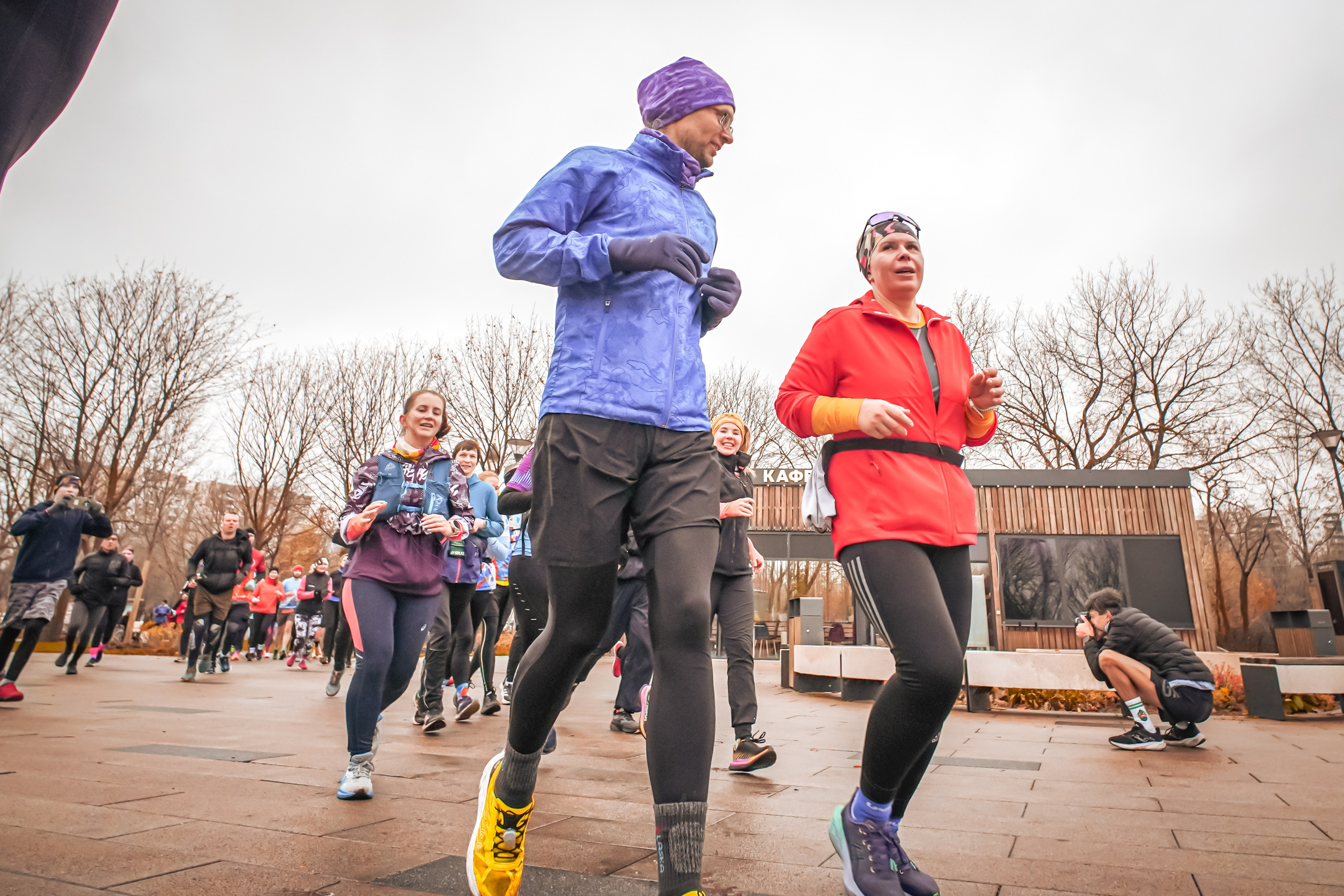 #марафонудома #яuzarun 2024 2-я петля, группа 6:30. Роман Капилюшов. Бег. Фото. Видео. г. Люберцы