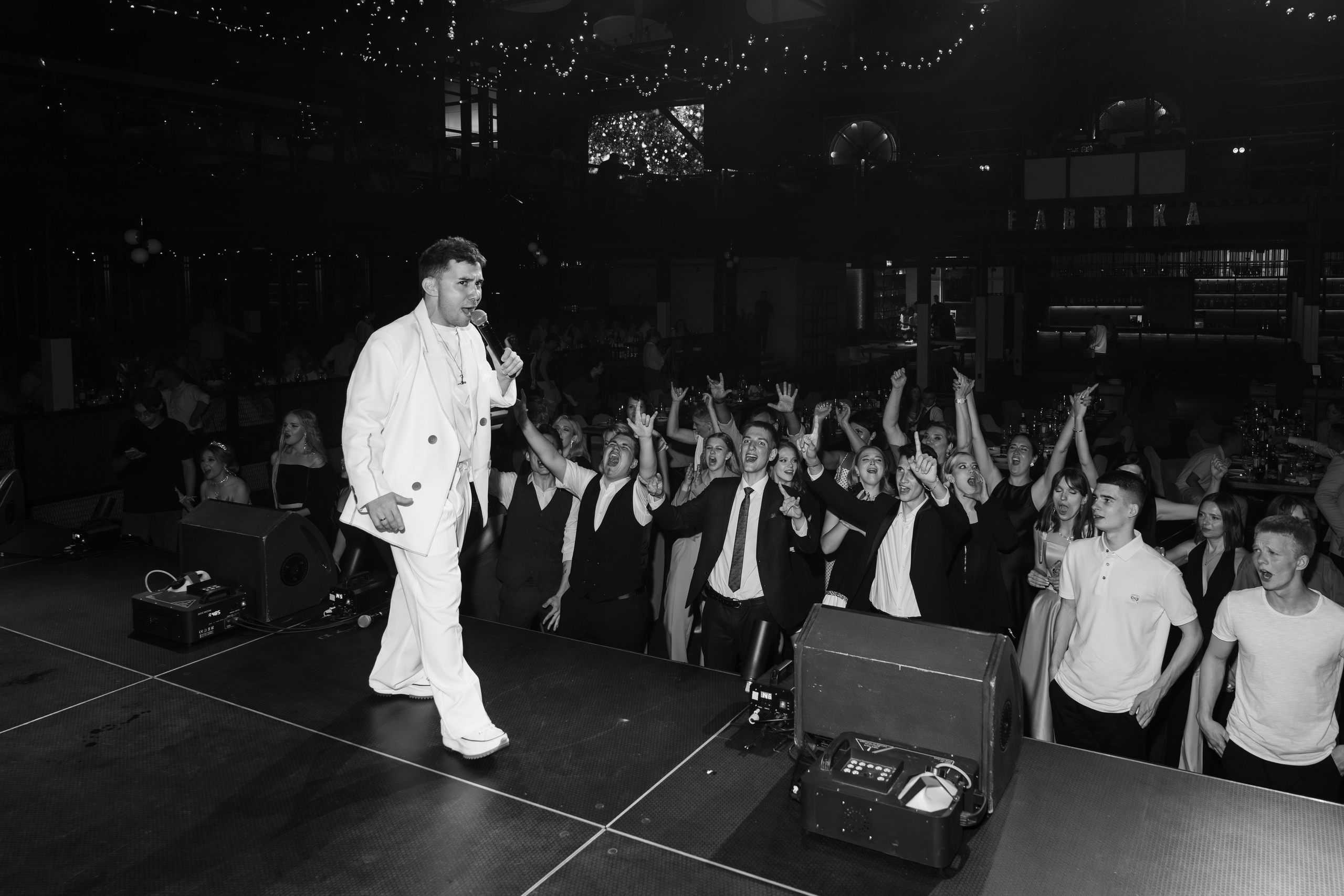 Выпускной лицея 27 (вечеринка). Свадебный и репортажный фотограф Элина Козырьянова