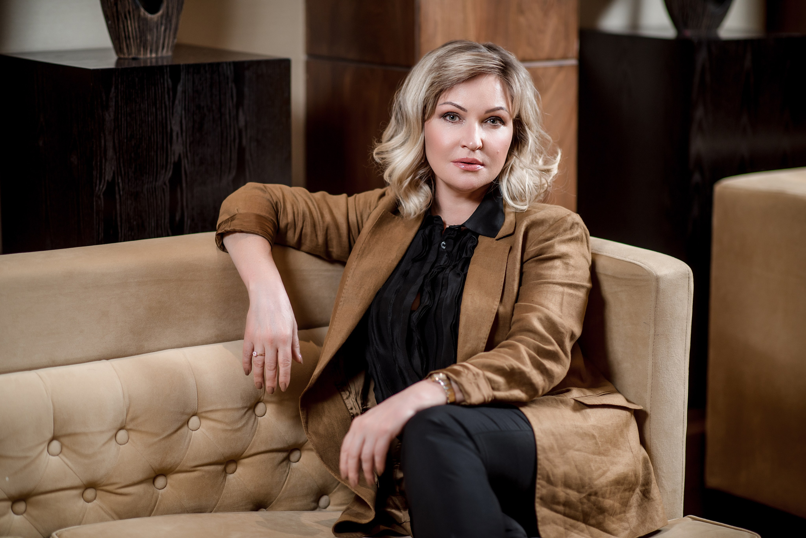 Корпоративный Портрет. Елена Северина фотограф, Алматы: репортаж (спорт, концерты, конференции), предметная и фуд-съёмка, портреты, каталоги, фэшн, ретушь