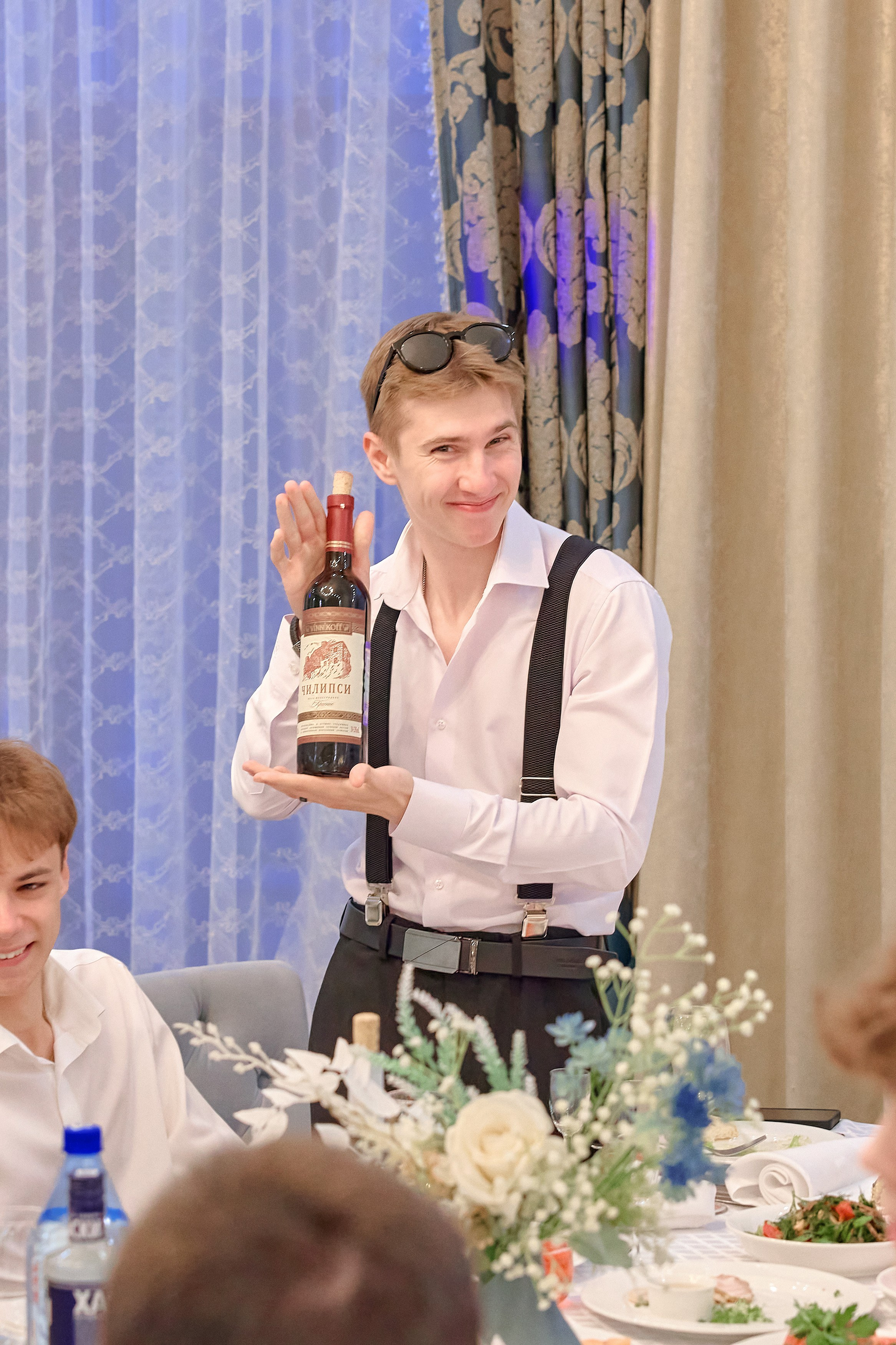 Портфолио репортажной фотосъёмки: Выпускной в ресторане «Император». Фотограф Яковлев Роман — Красноярск