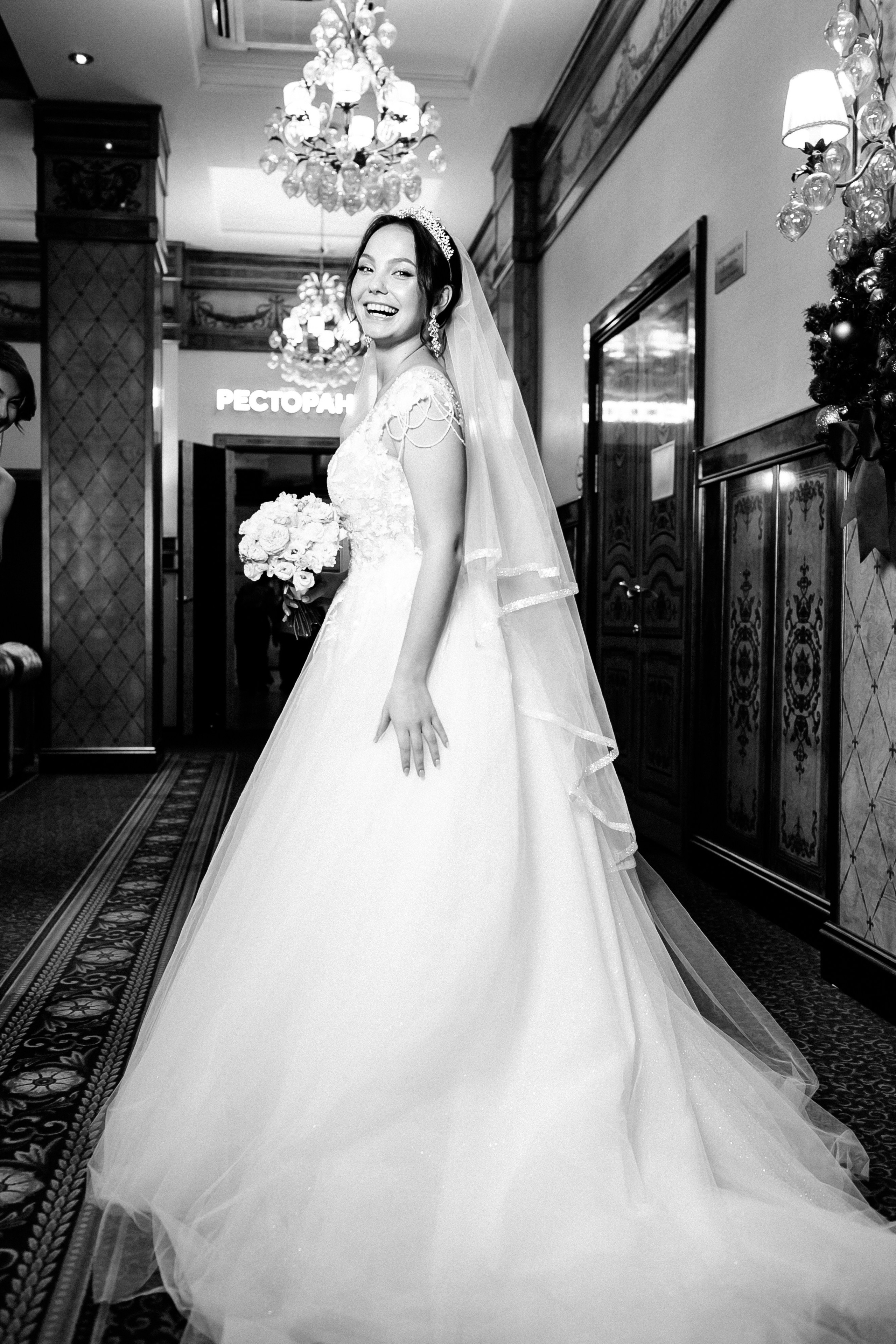 Съемка выездной регистрации в отеле. Свадебный и репортажный фотограф в Ярославле и Санкт-Петербурге Роман Микрюков