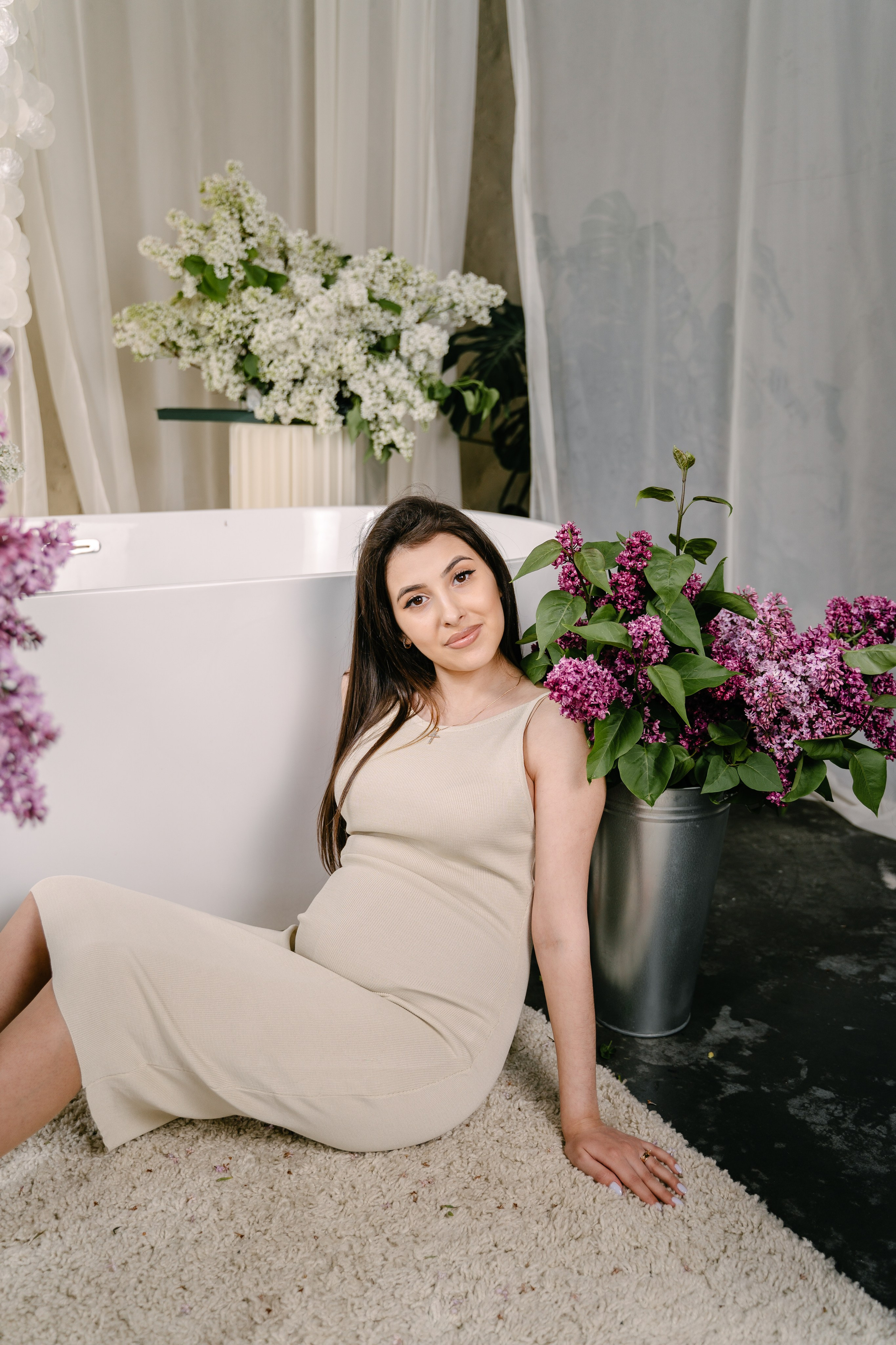 Диана в ожидании сирень. Свадебный фотограф Юлия Копылова