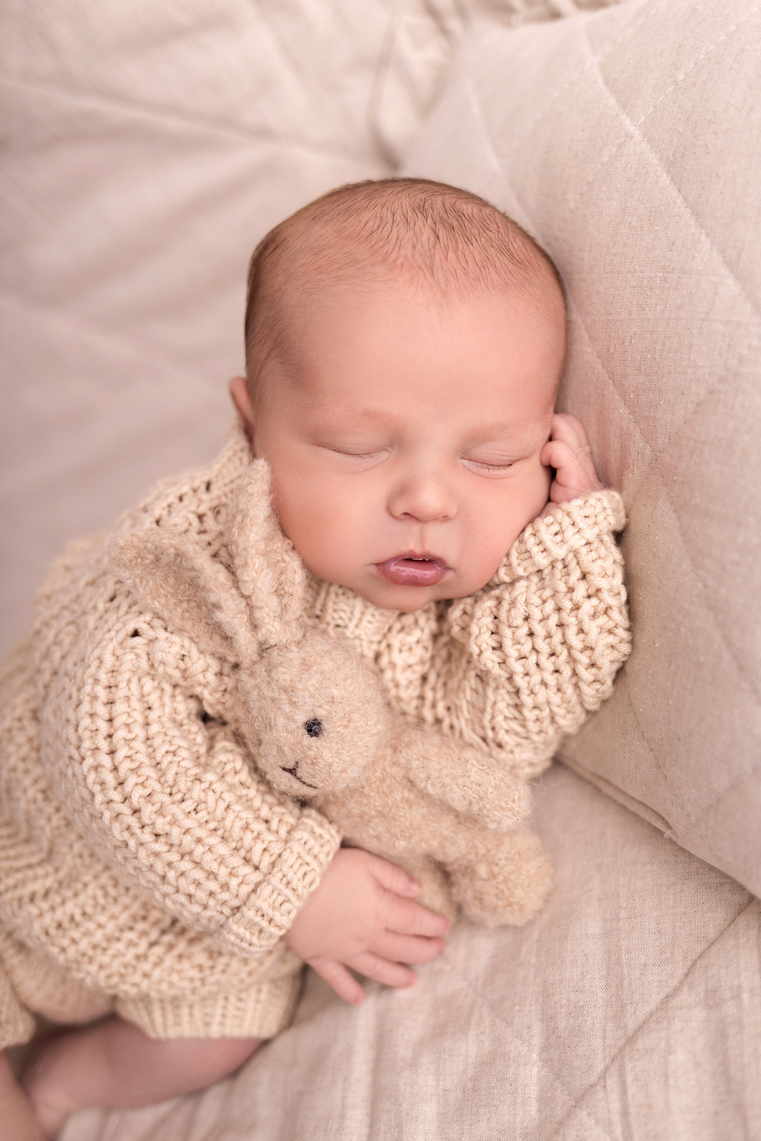 Newborn съемка в стиле Лайф. Фотограф новорожденных малышей в Омске и Омской области Эльвира Камаева