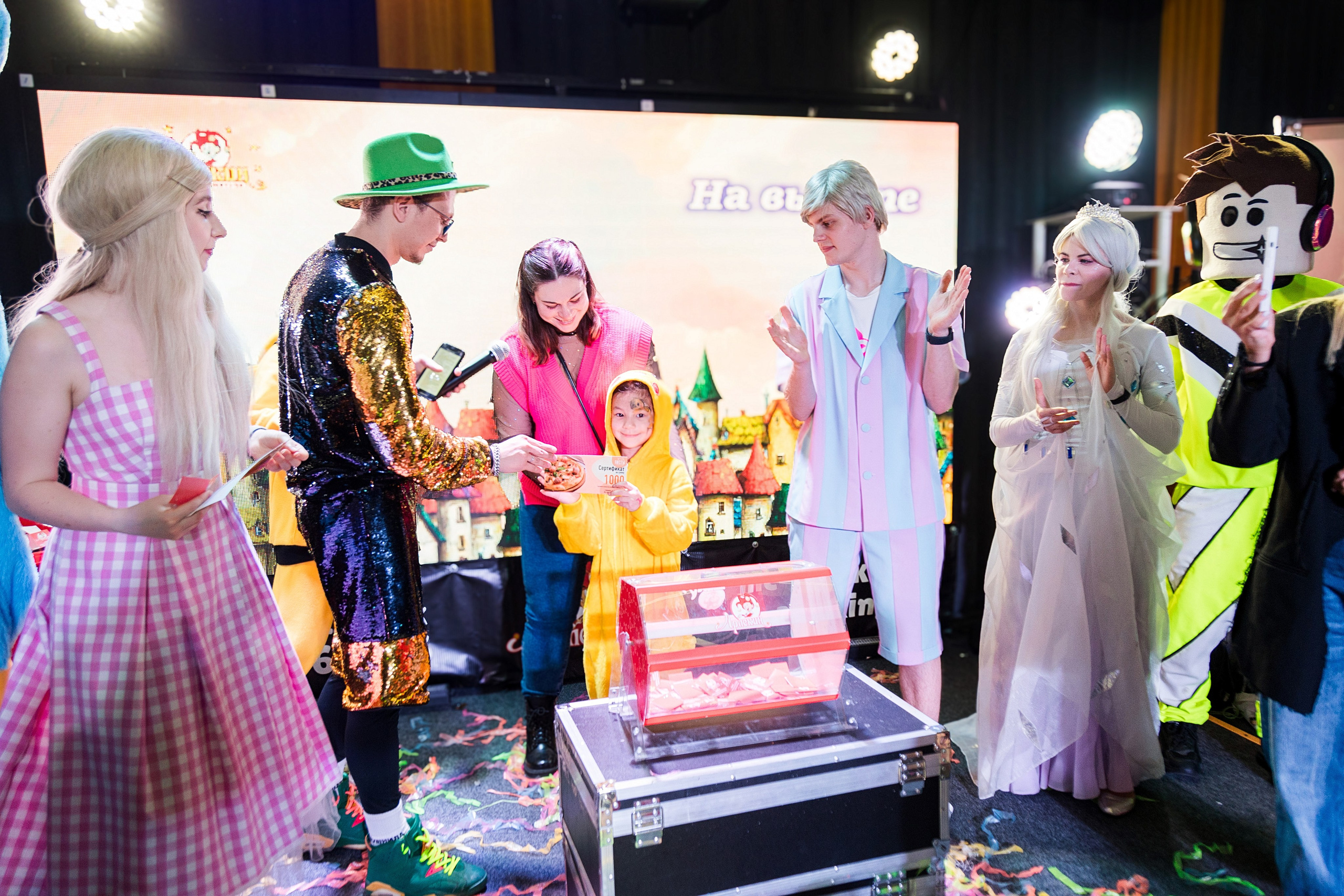 Арлекину 18 лет. Детский фотограф видеограф в Хабаровске Михаил Орлов