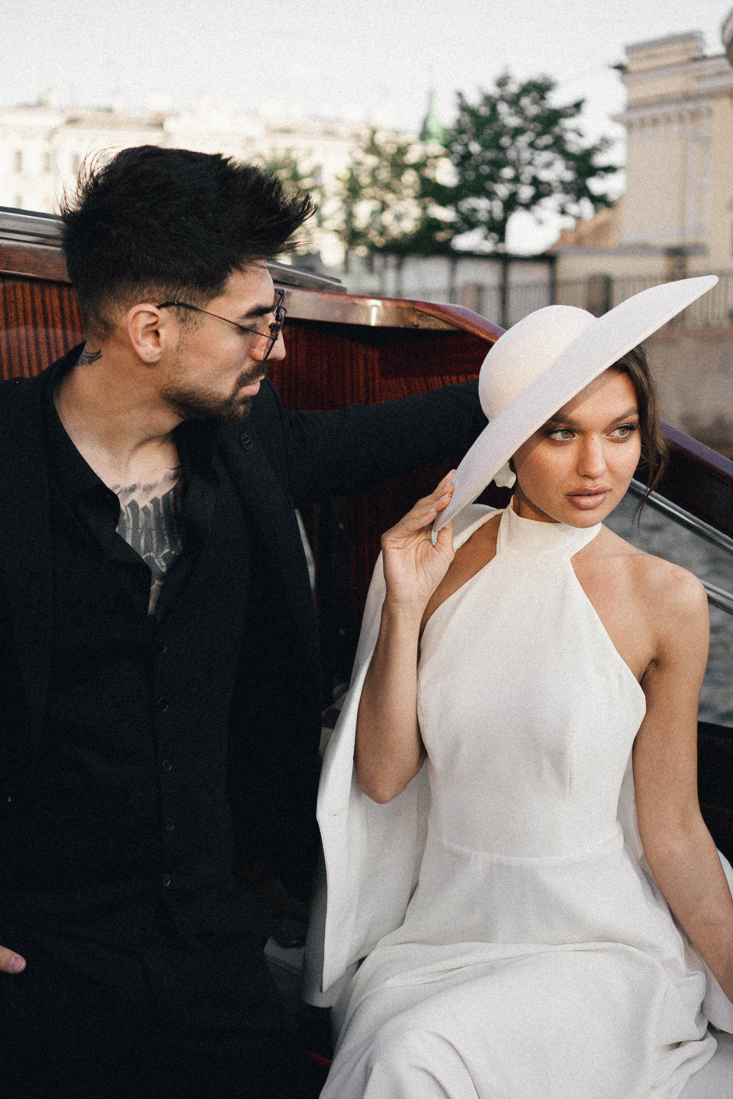 СВАДЕНБНАЯ СЬЕМКА НА КАТЕРЕ ПО КАНАЛАМ САНКТ-ПЕТЕРБУРГА И В АКВАТОРИИ НЕВЫ. Профессиональный фотограф, Санкт-Петербург — Виктория Богомолова