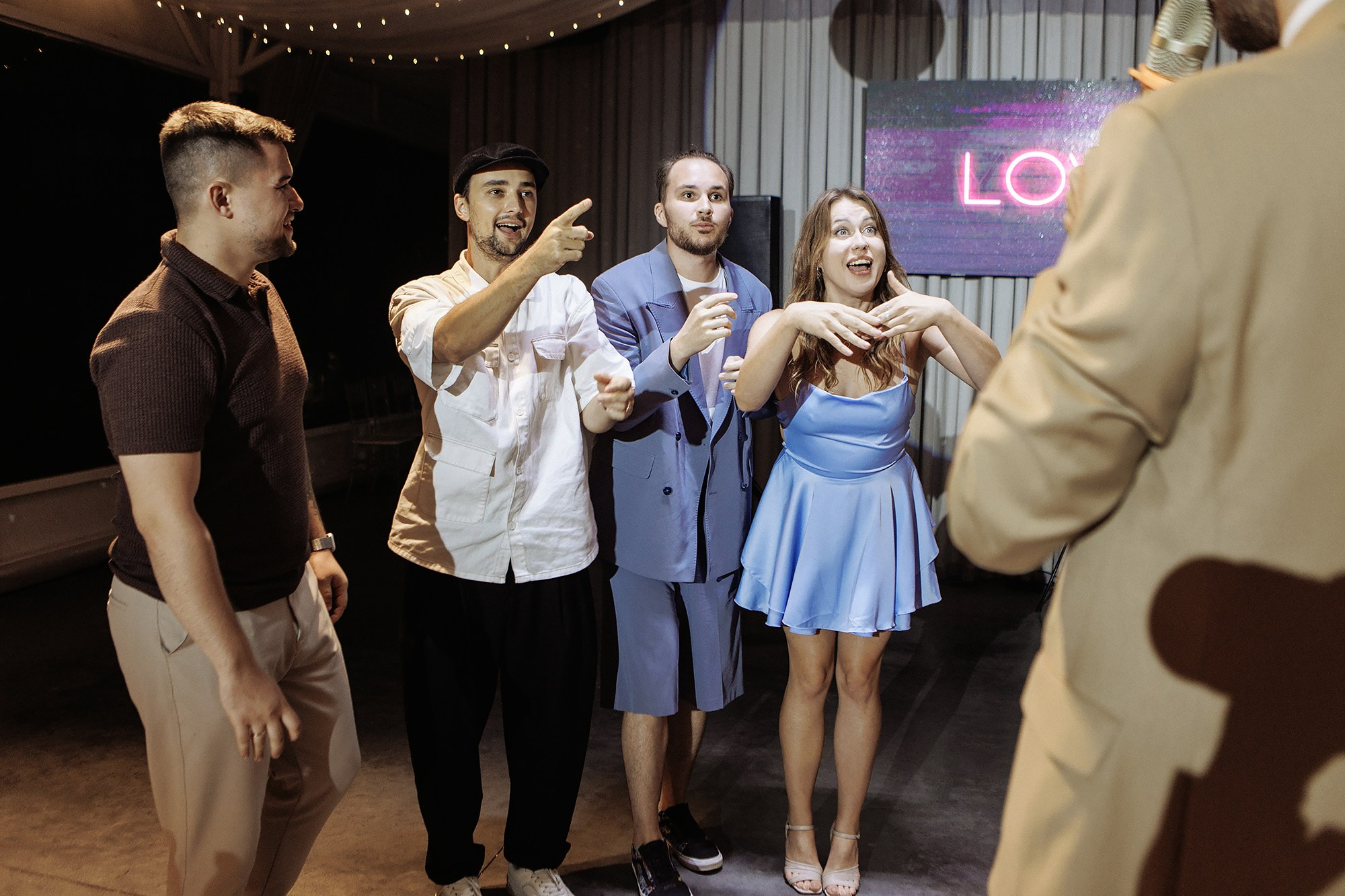 Саша и Вика 5.09.25. Свадебный фотограф Владивосток Алина Гевондова