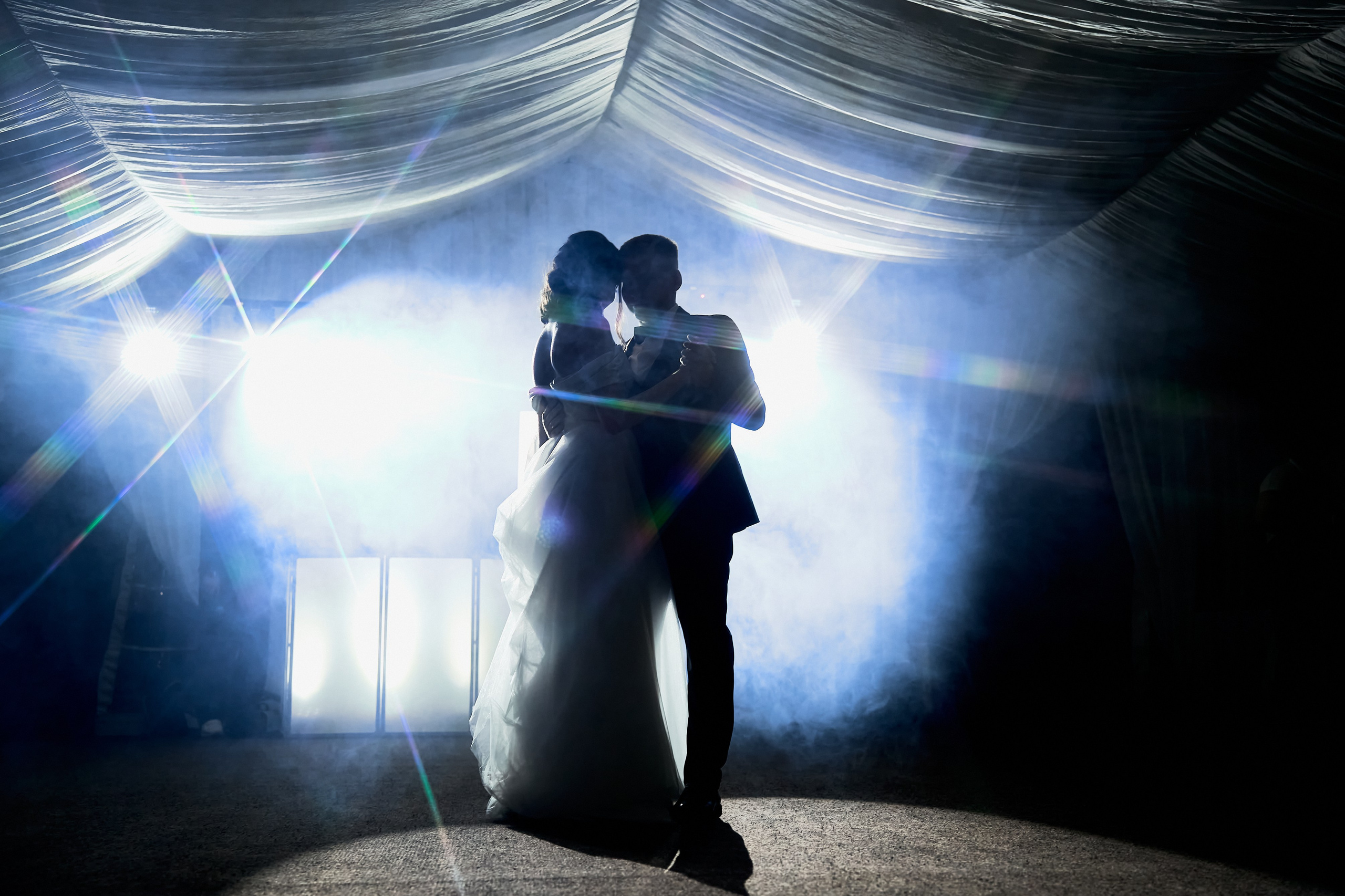 Свадьба бенгальские огни. Мартазова Екатерина фотограф. Екатеринбург