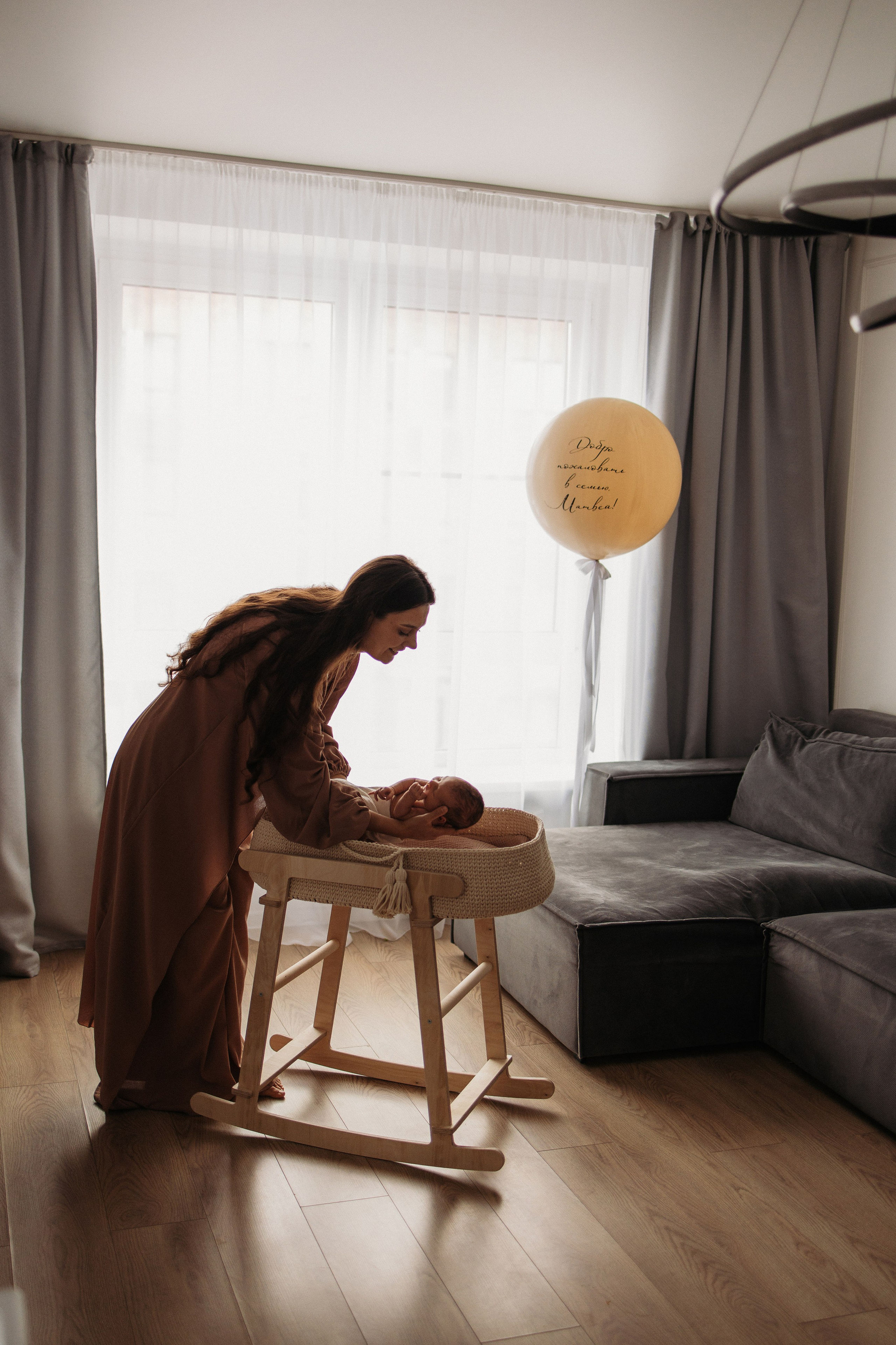Фотосессия с новорожденным дома. Семейный фотограф в Москве Марина Петра