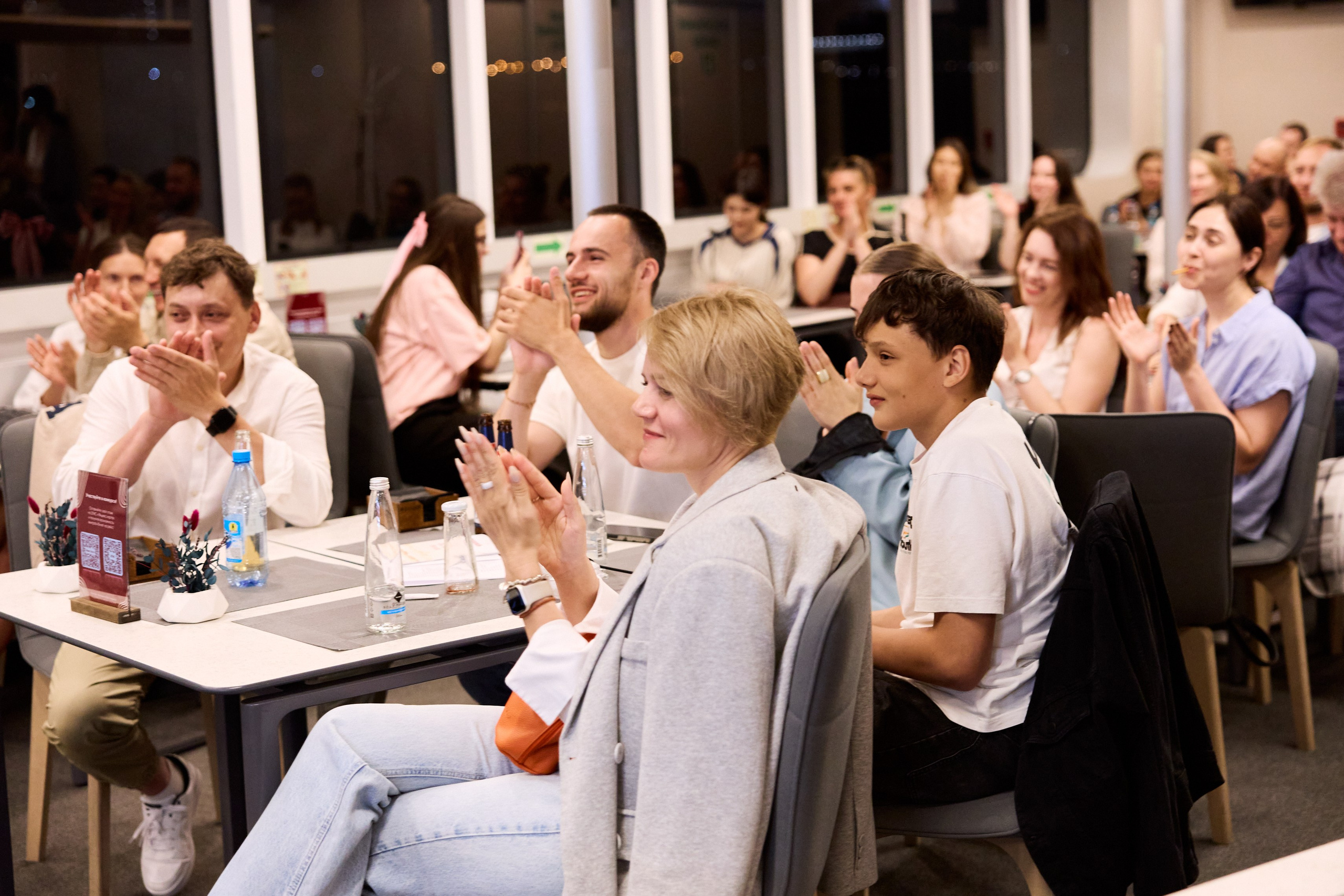 Стендап на экоходе. Коммерческий фотограф в Красноярске | Светлана Мищук