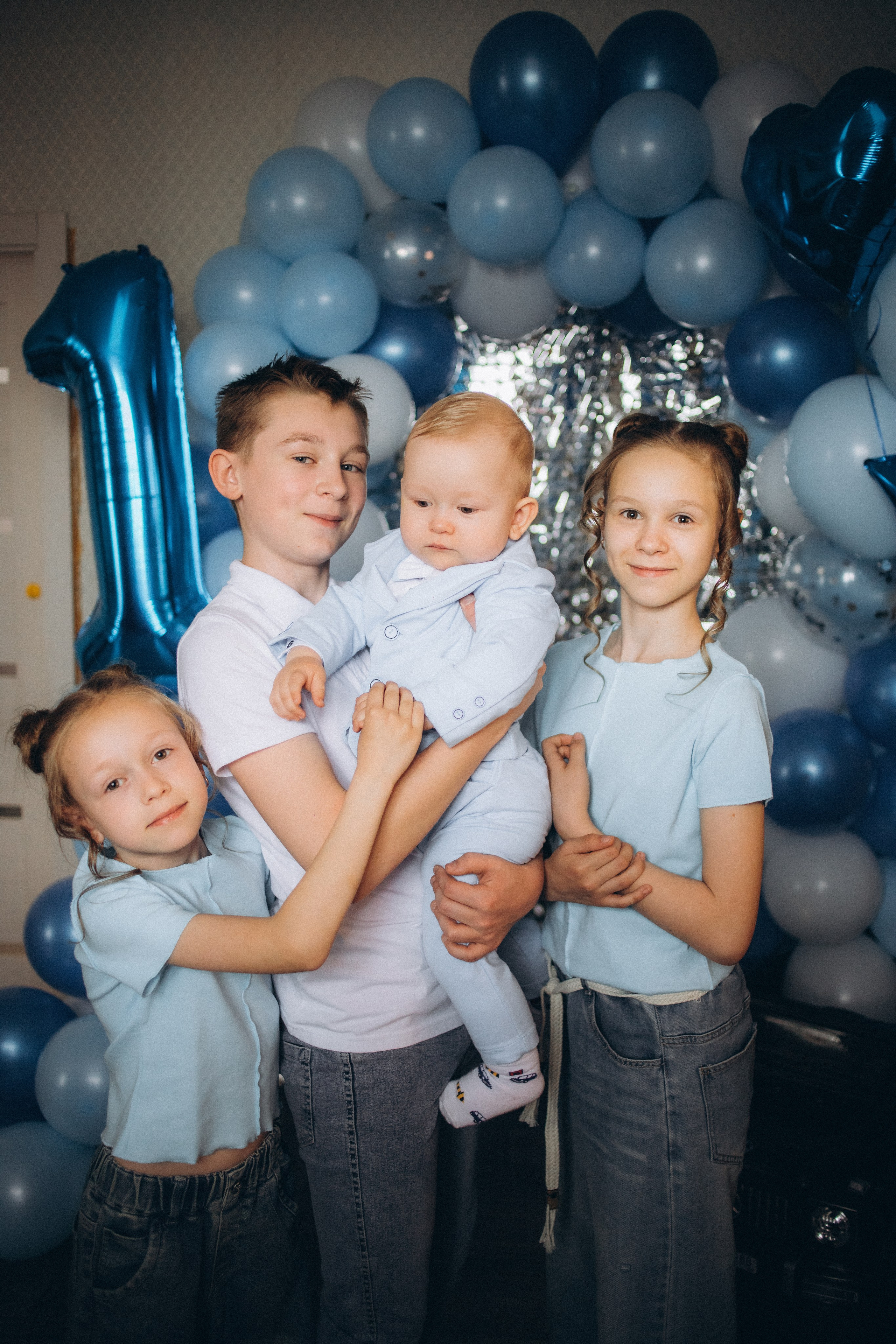 Вове 1 год. Семейный фотограф г. Димировград Андросова Екатерина