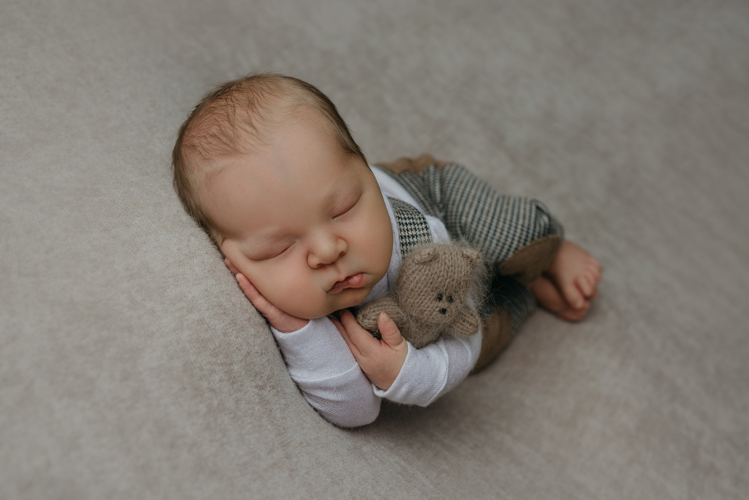 Артем. Фотограф новорожденных Белгород