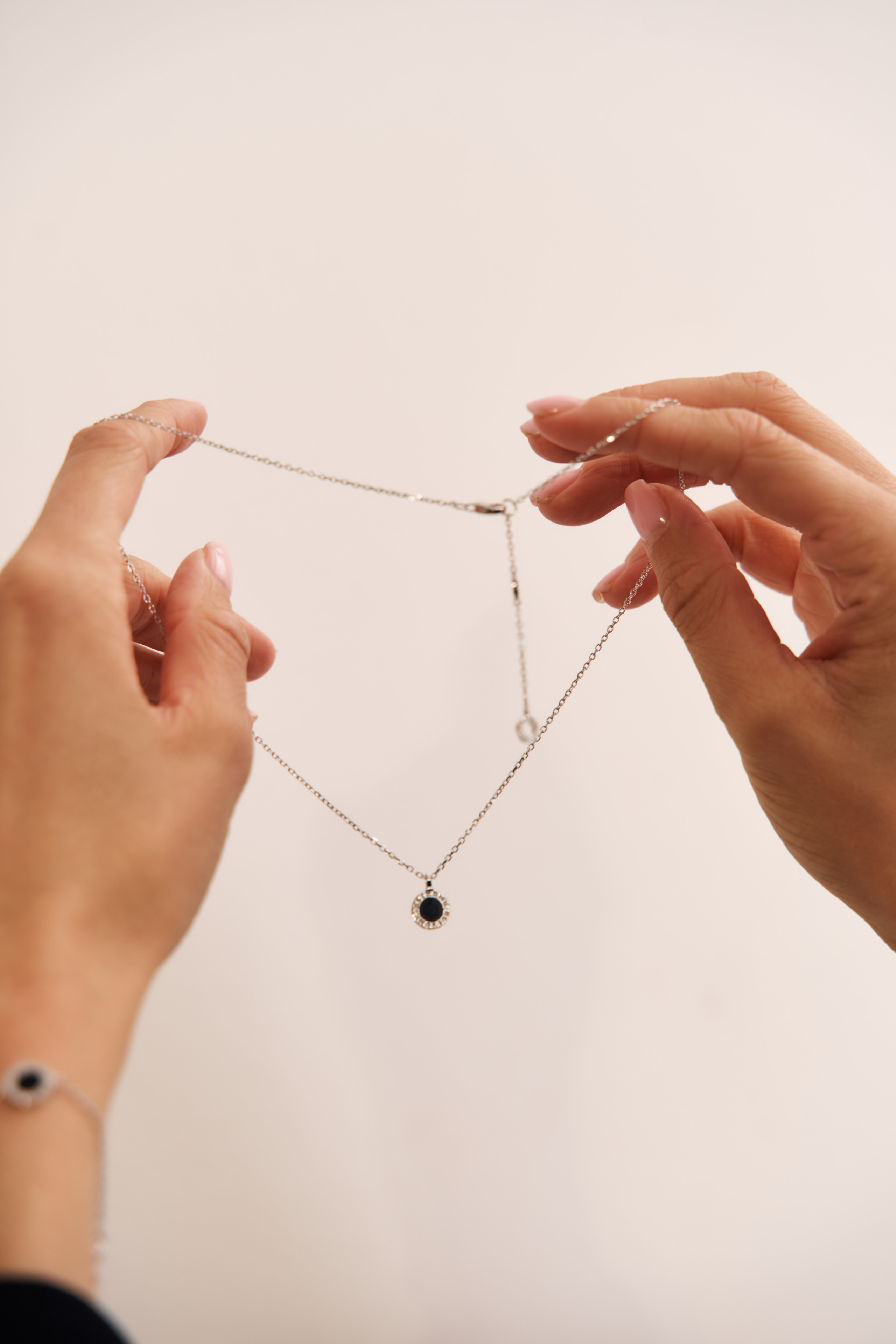 Blindme. Юлия Пестрикова